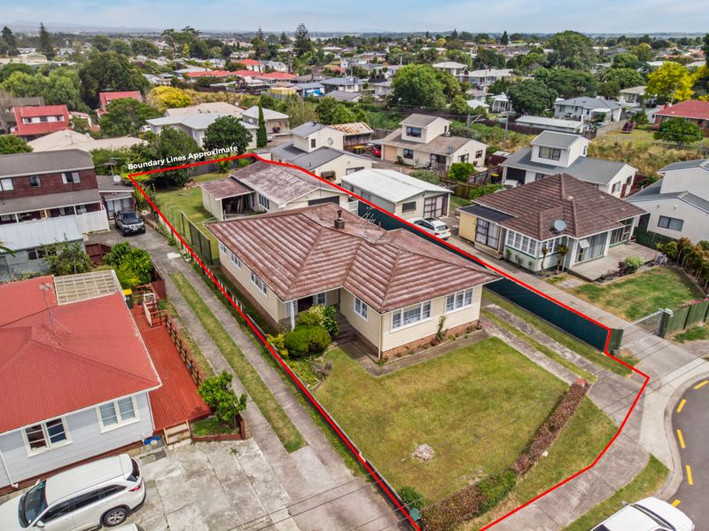 House 4 Woodside Road, Manurewa, Manukau City