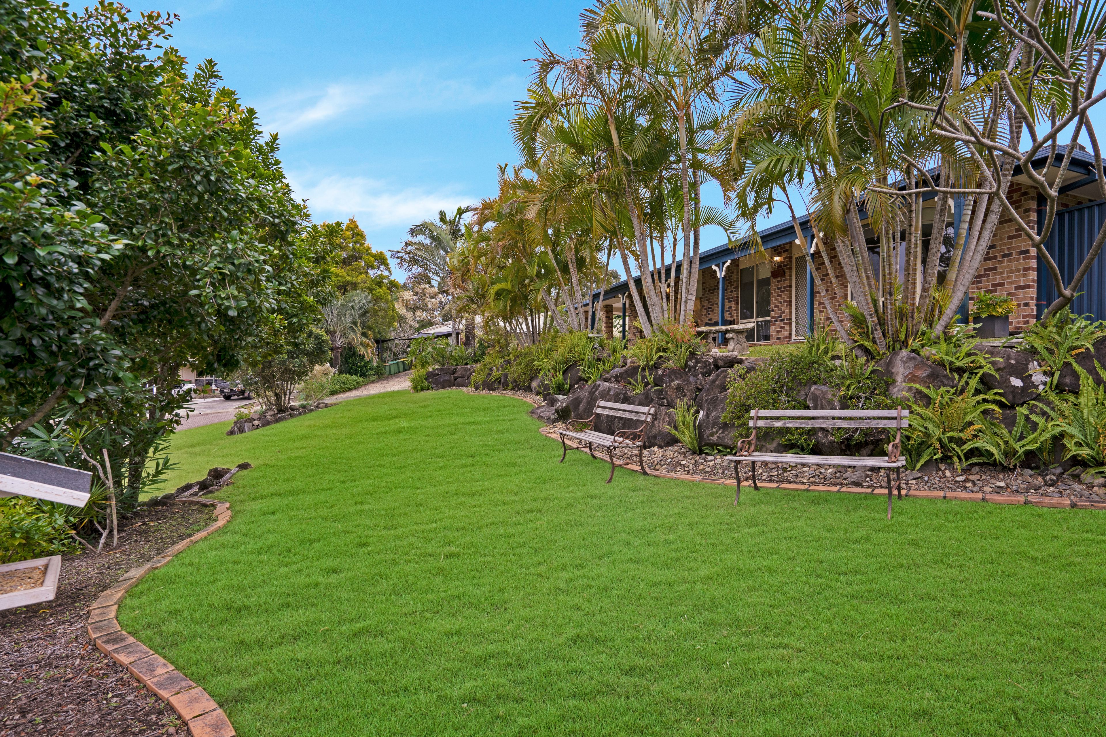 8 Stonehaven Place, Highland Park, QLD 4211