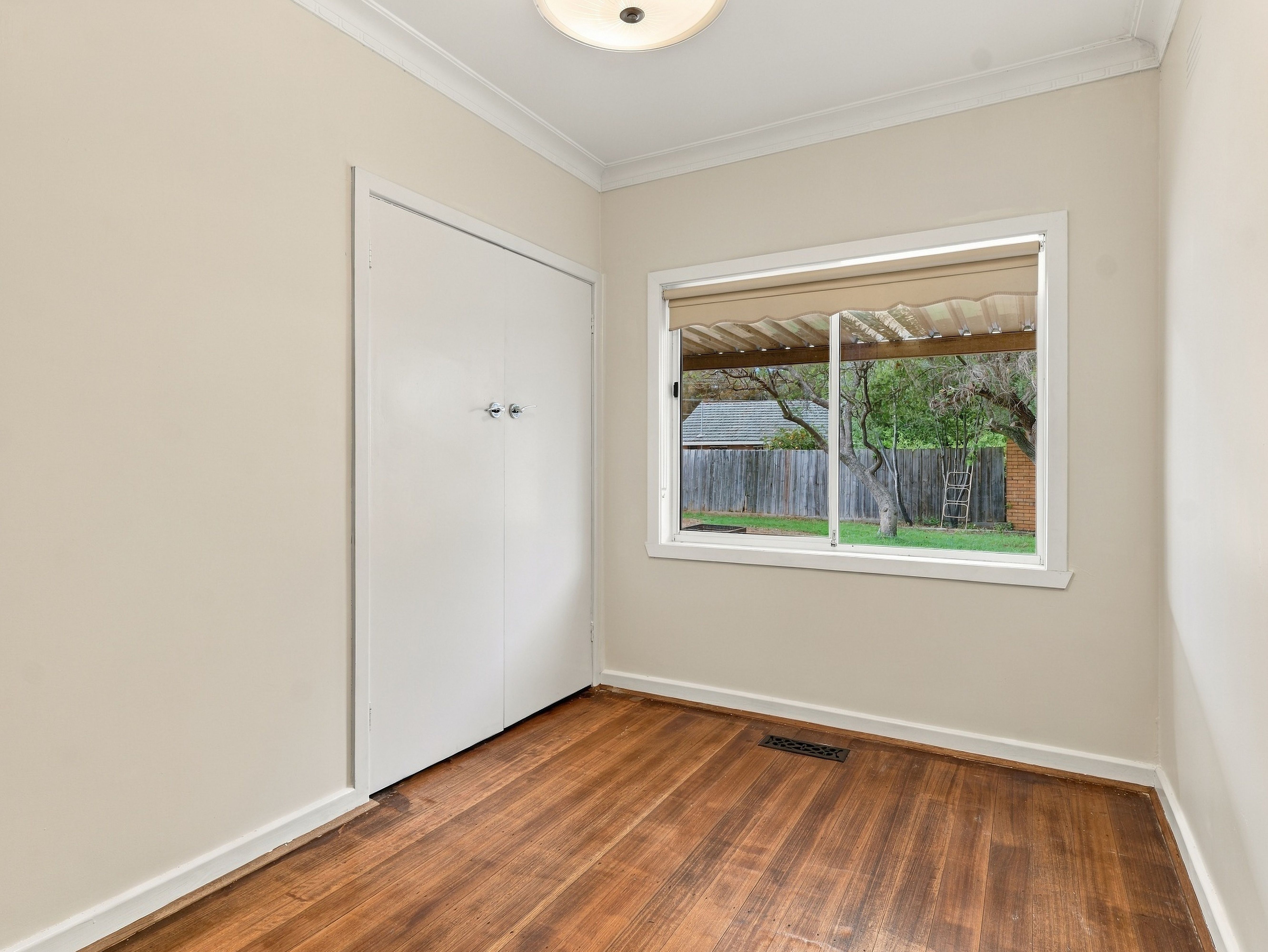 9 Thompson Court — photo 8 of 30