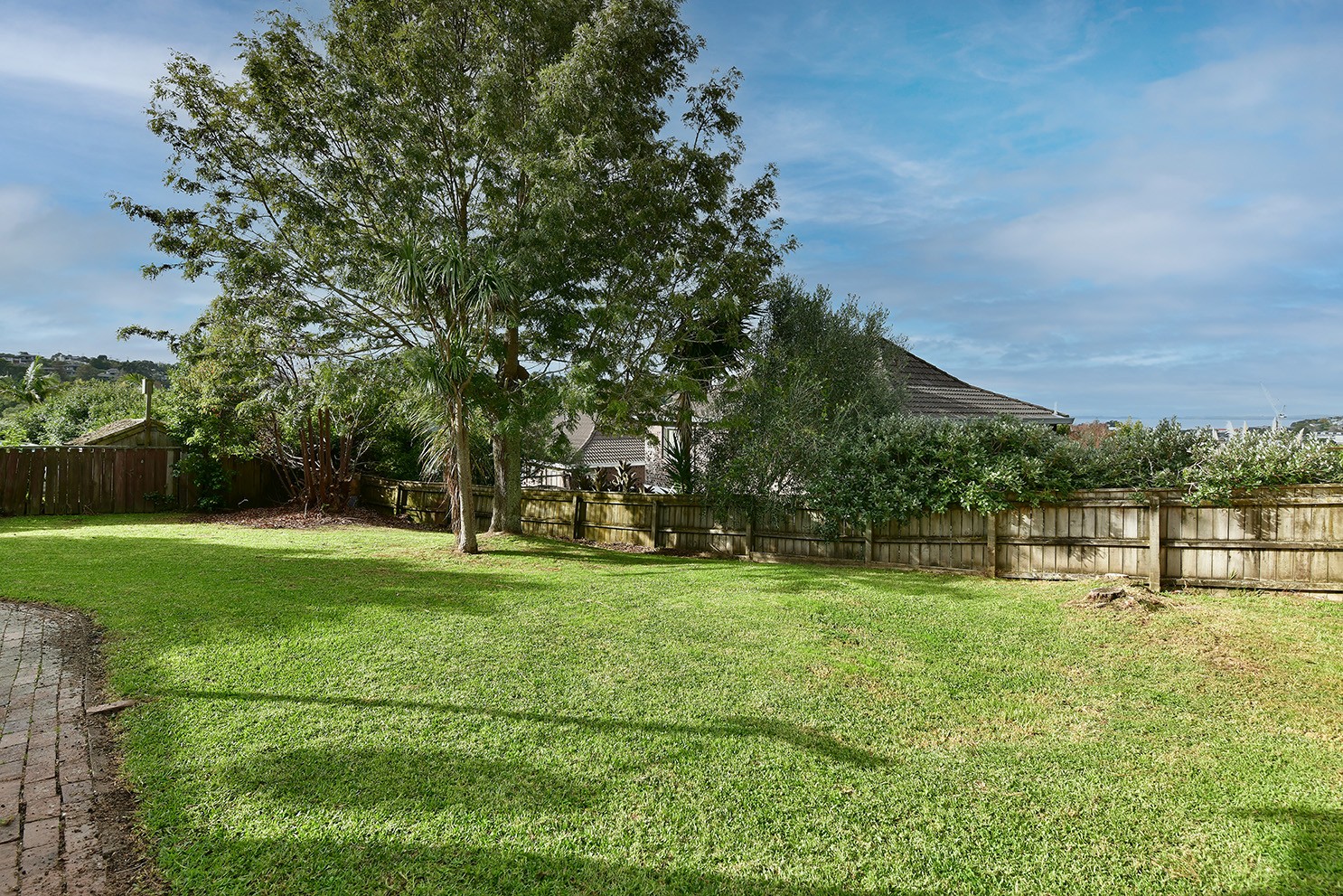 17 Stapleford Crescent, Browns Bay, North Shore City