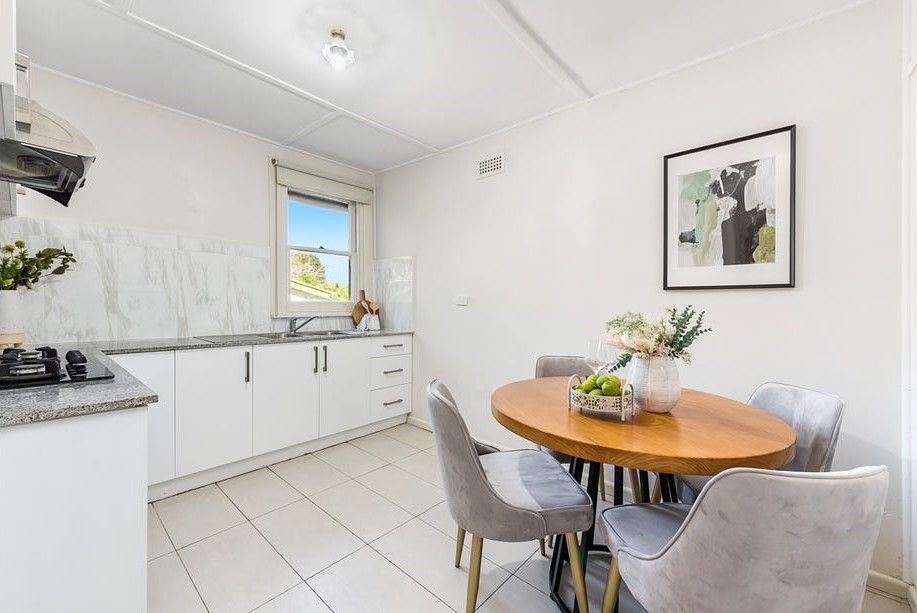 2 Haig Street — photo 3 of 4