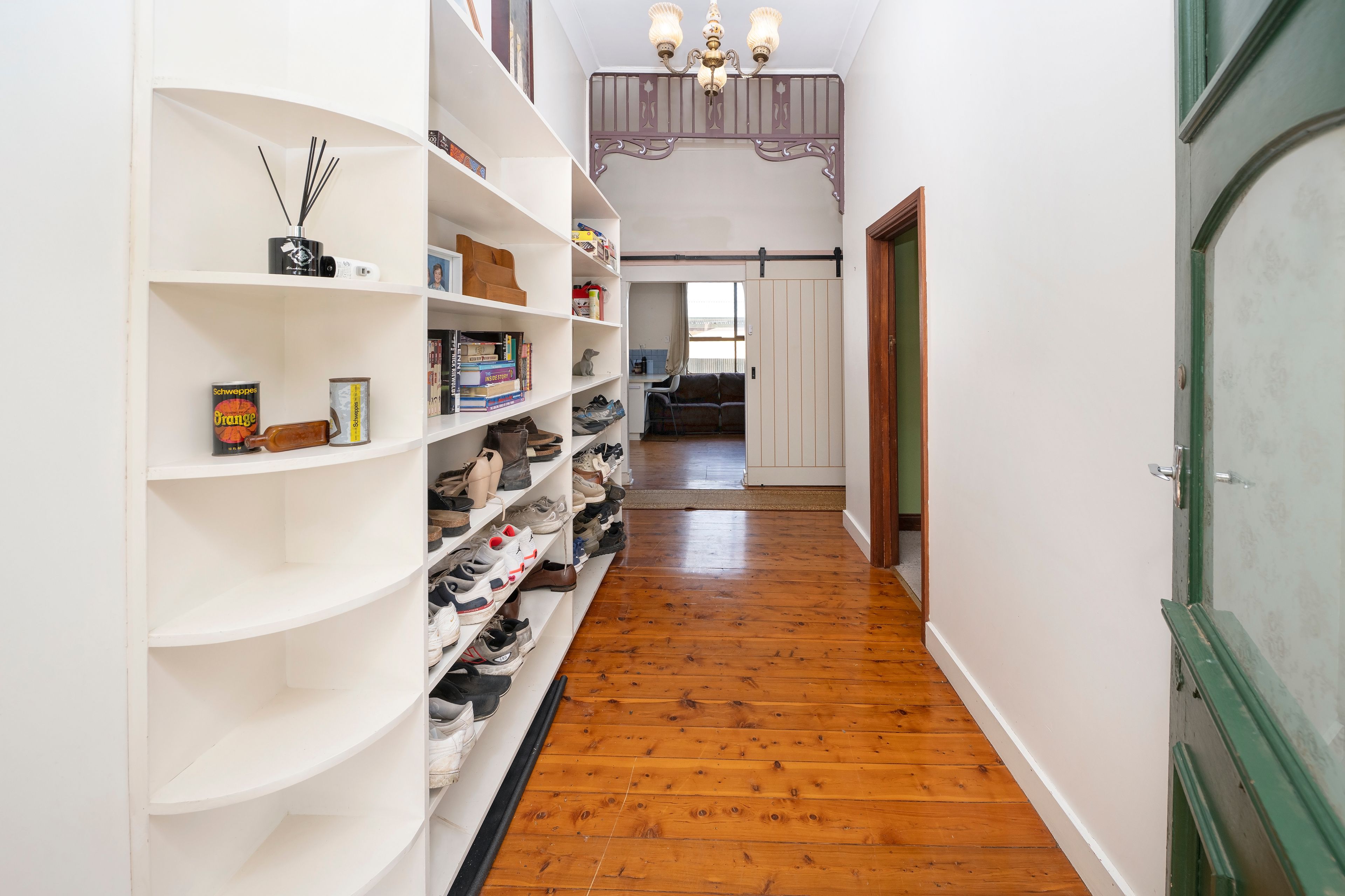45 Marraboor Street — photo 4 of 23