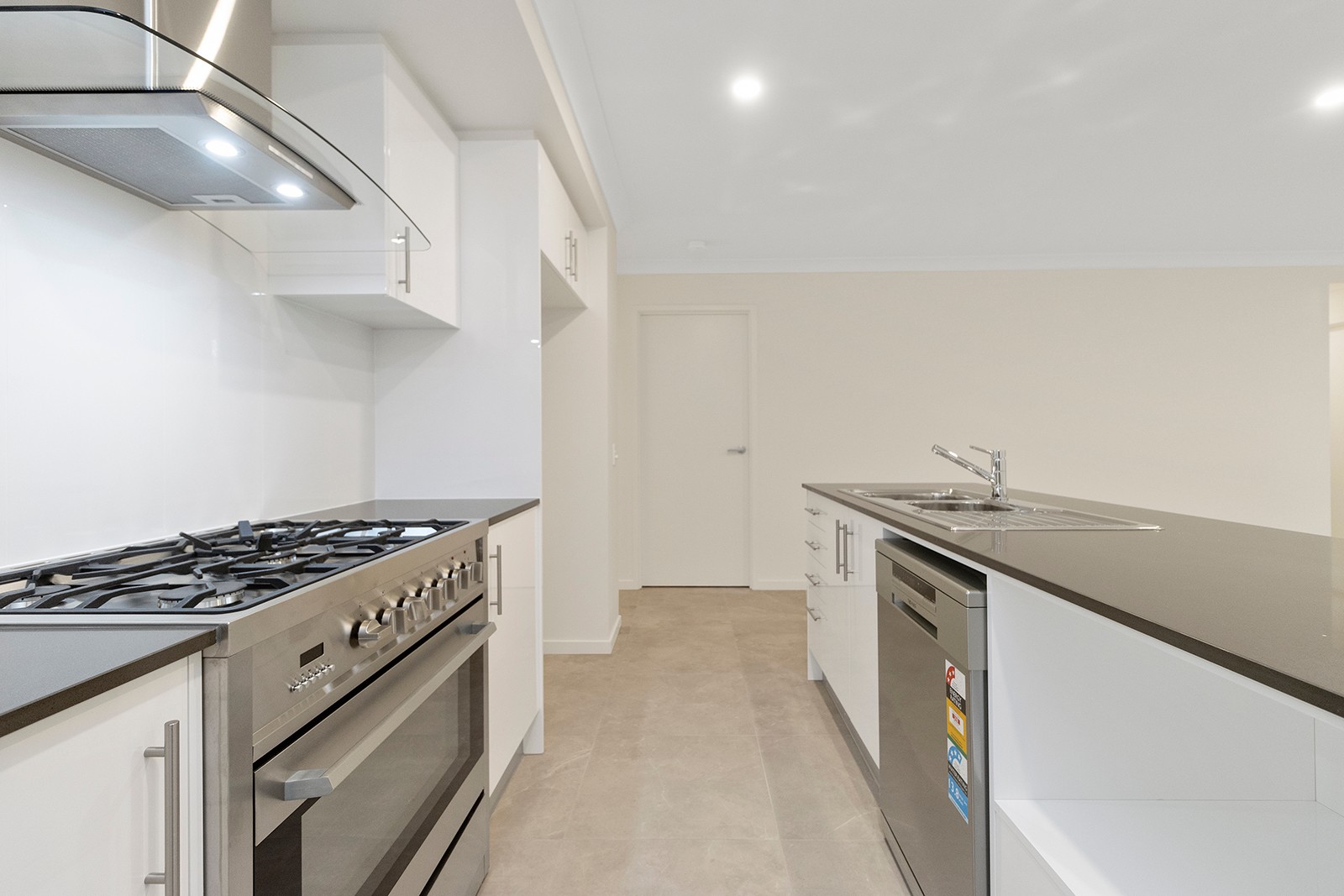 85 Randwick Avenue, Logan Reserve, QLD 4133