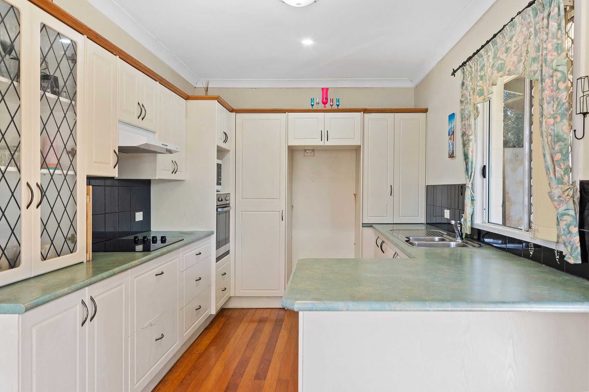 172 Loganlea Road, Loganlea, QLD 4131