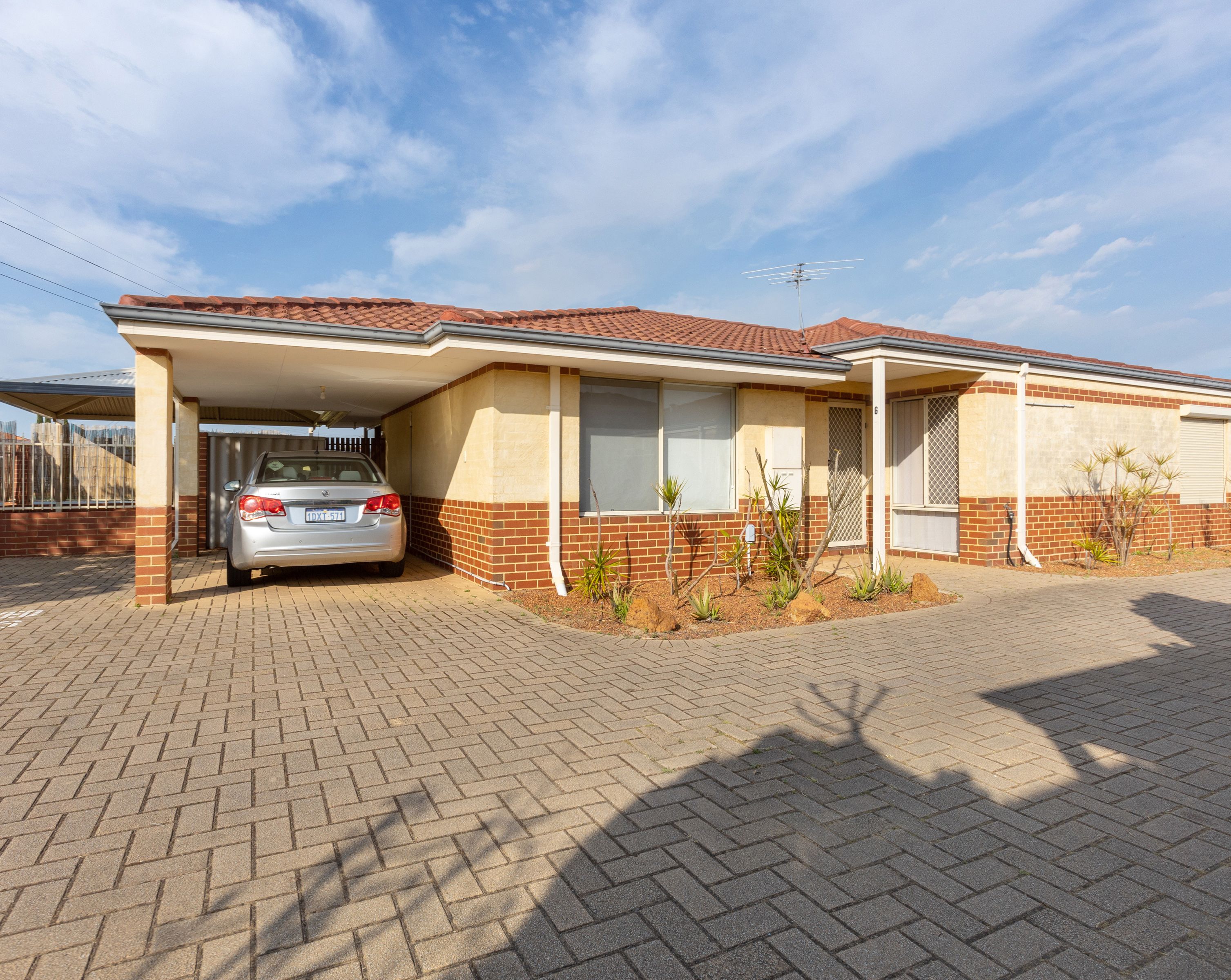 13 Bickley Road, Cannington WA 6107