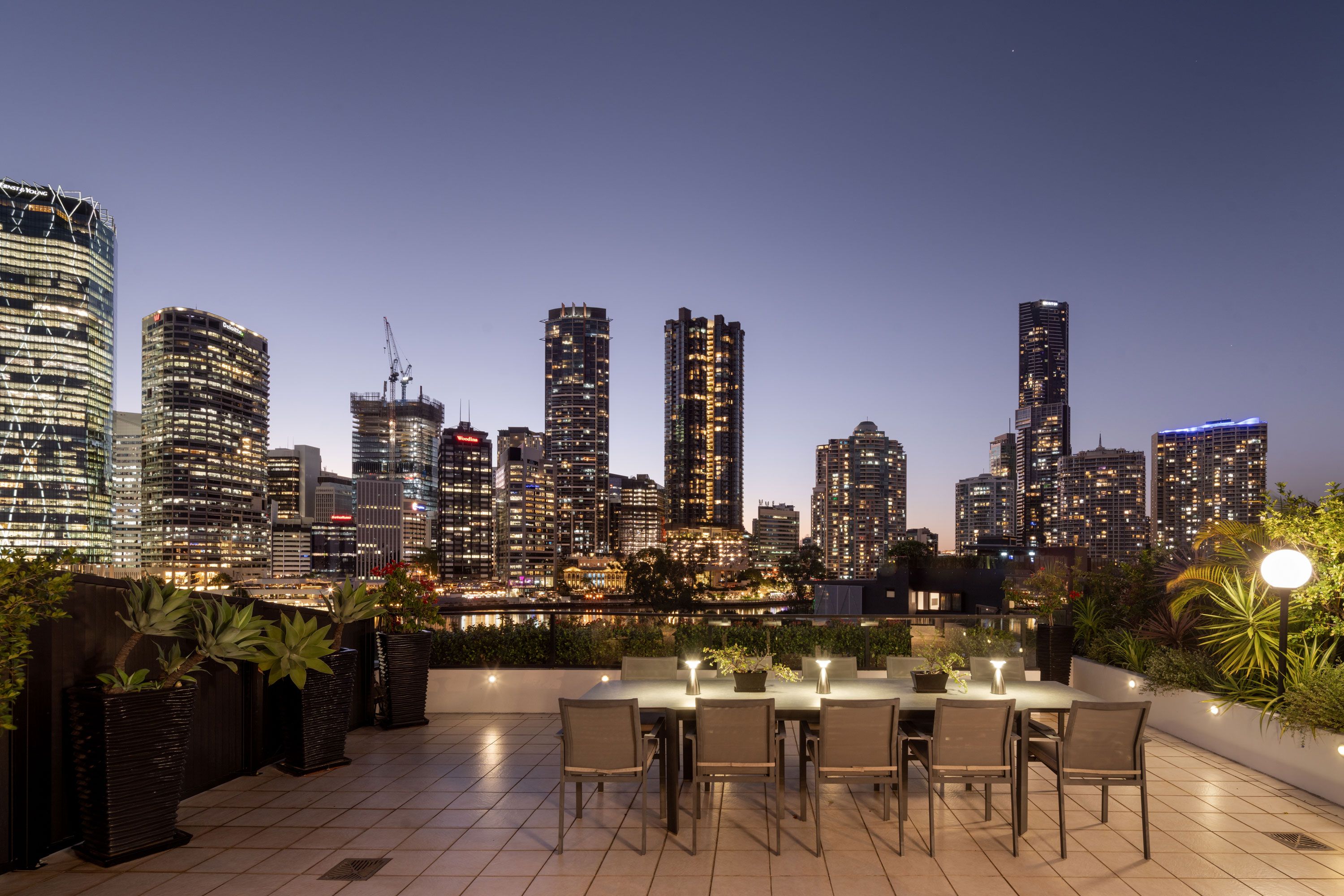 54 MacKenzie Street, Kangaroo Point, QLD 4169