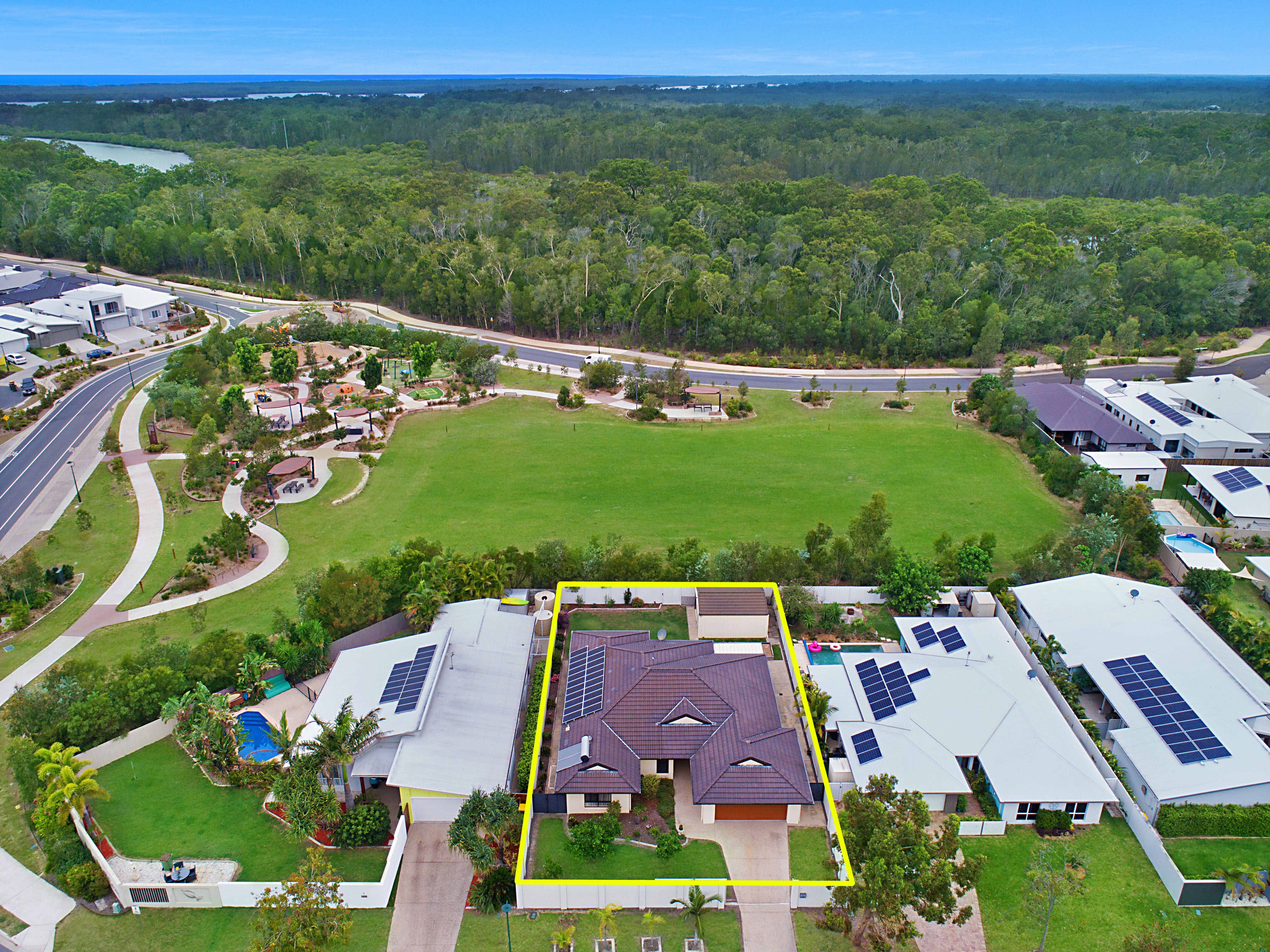 3 Sovereign Circuit, Pelican Waters QLD 4551