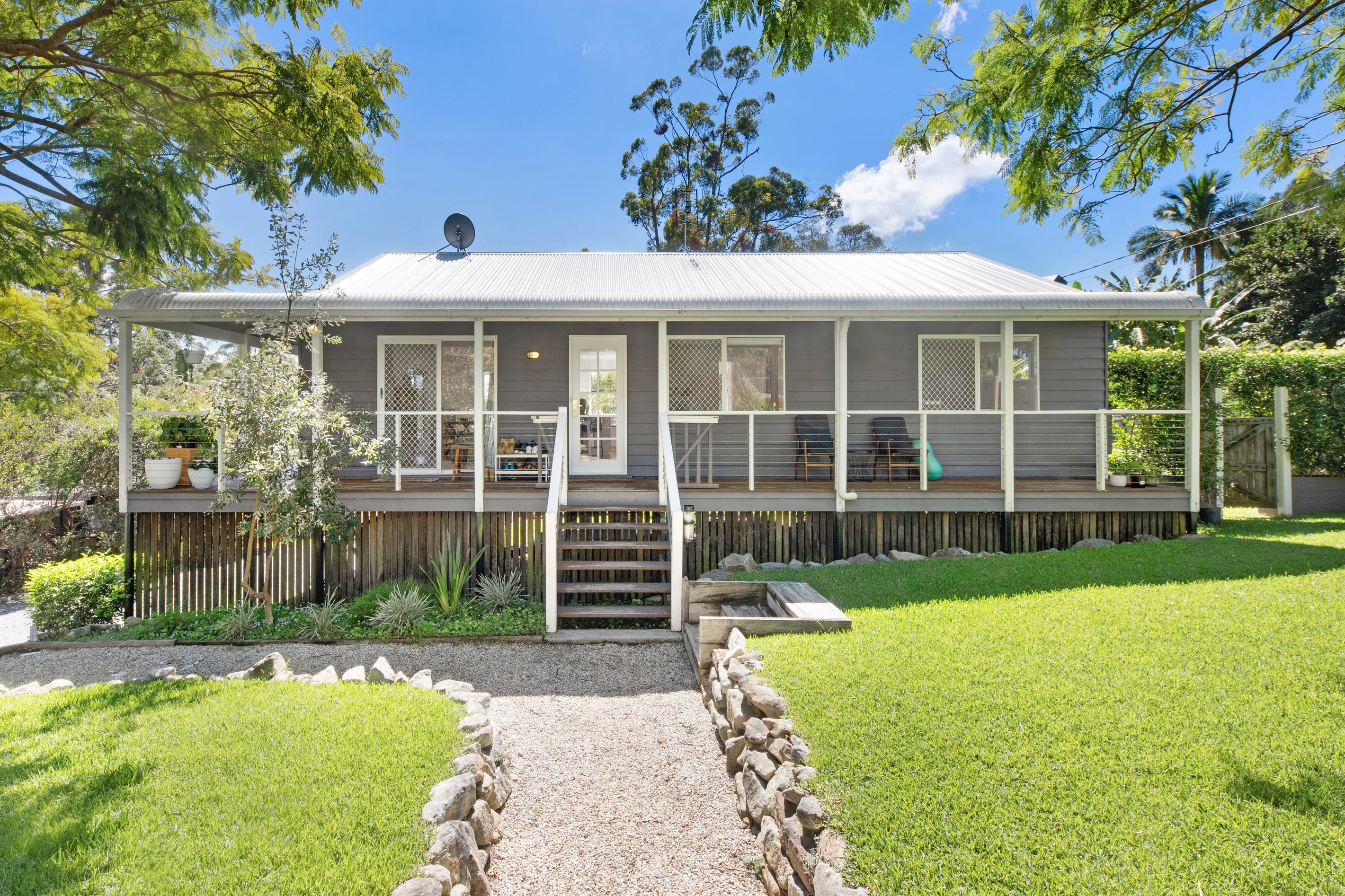 4 Hermon Road, Tamborine Mountain, QLD 4272