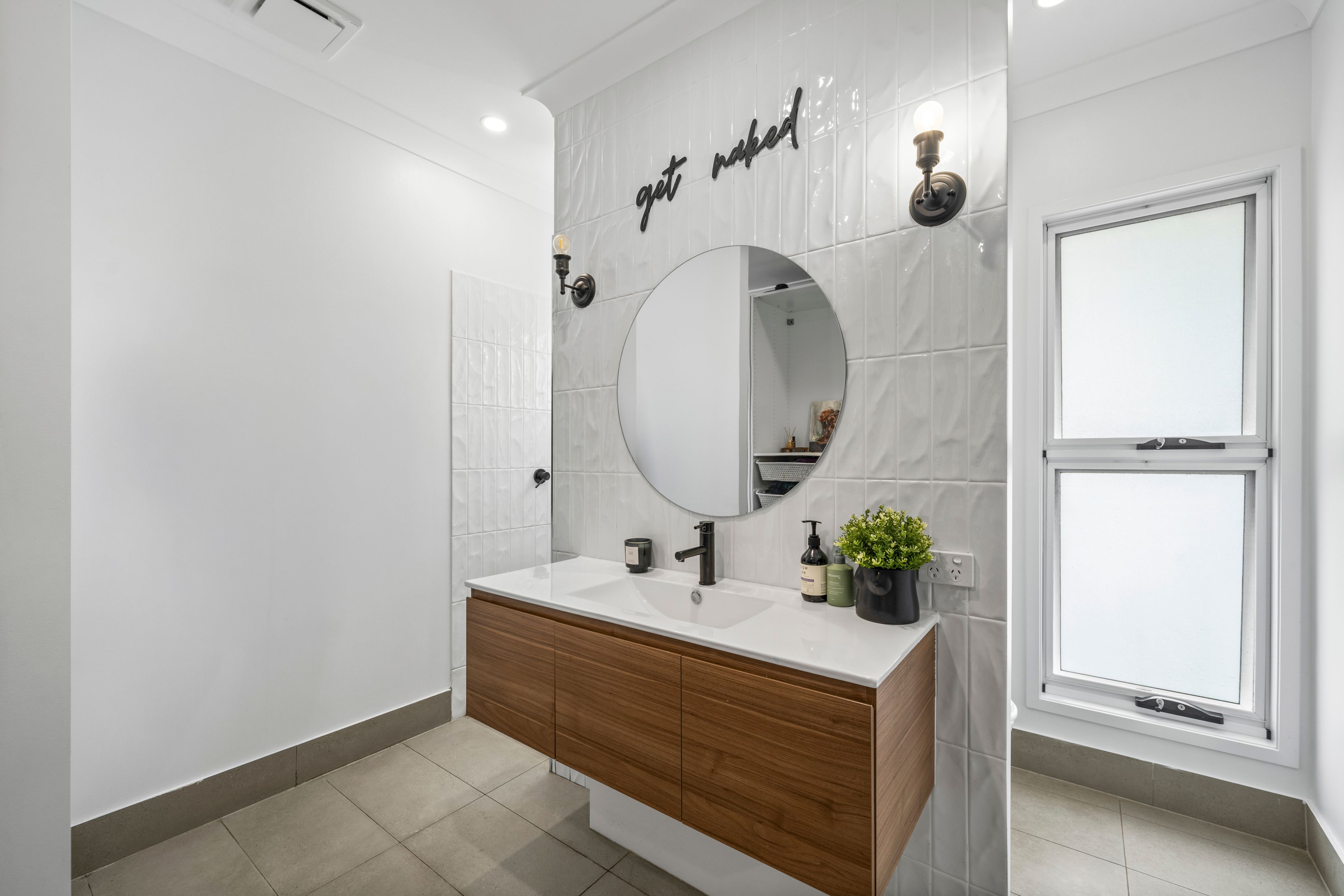 18 Regal Drive — photo 14 of 30