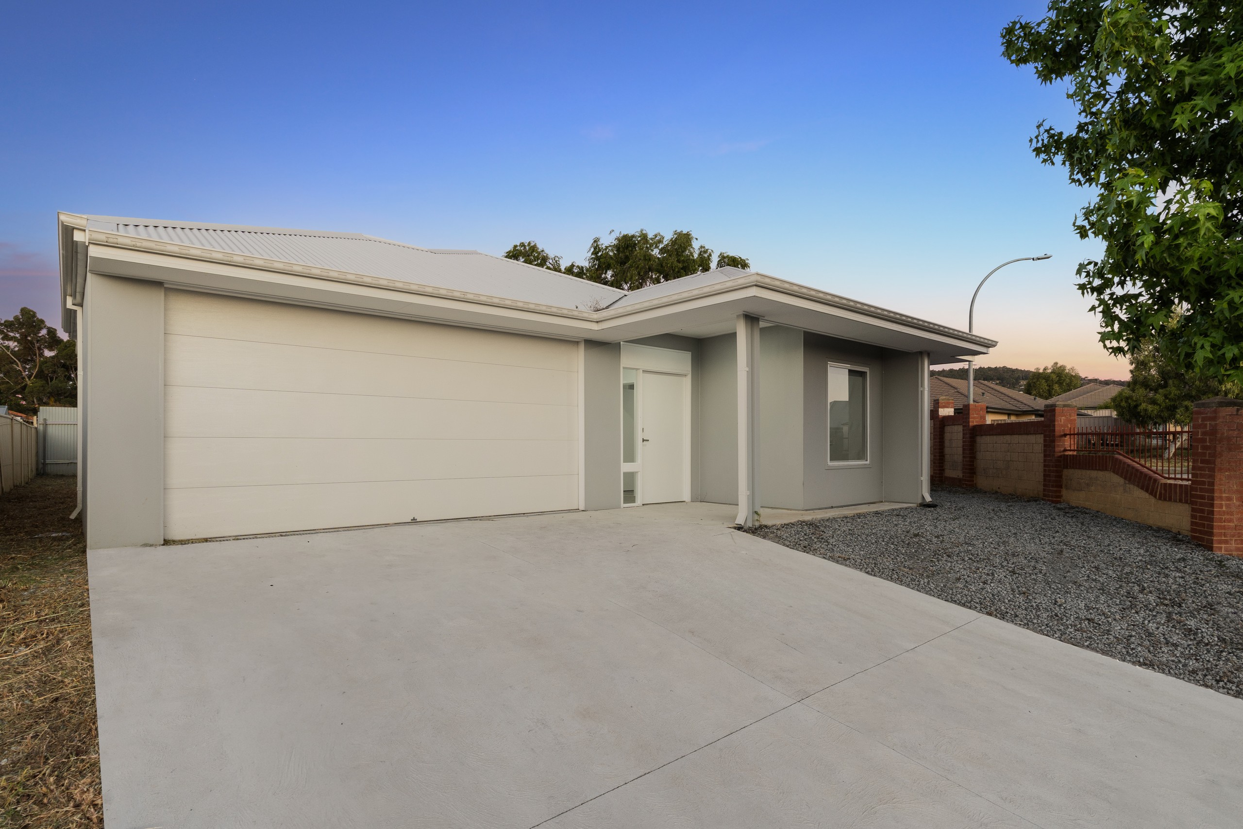 12 Fahey Court, Brookdale, WA 6112