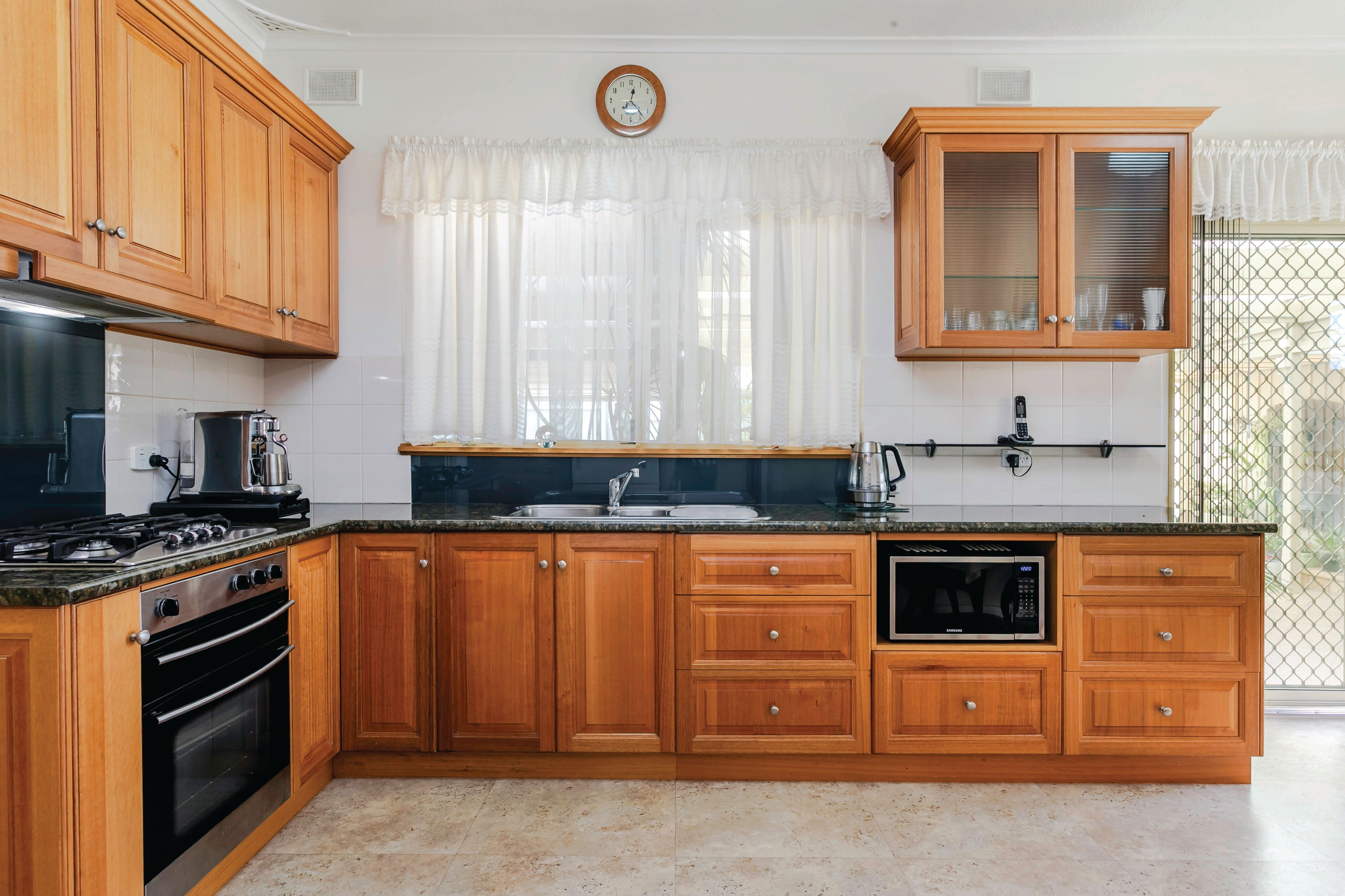 55 Stopford Road — photo 6 of 16