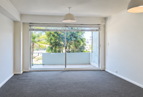 16/21 Manning Road — photo 2 of 5