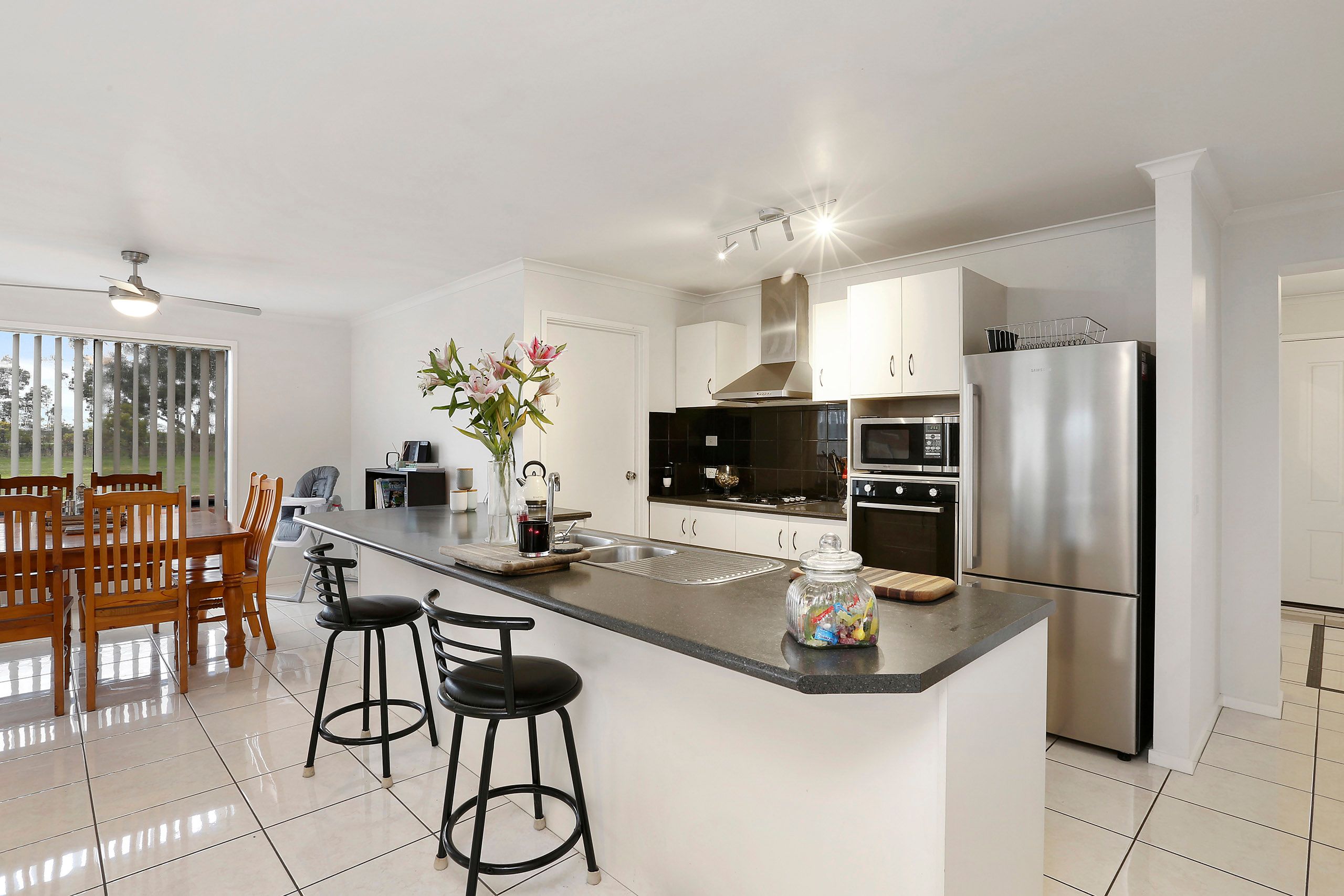 200 Old Melbourne Road, Lara, VIC 3212