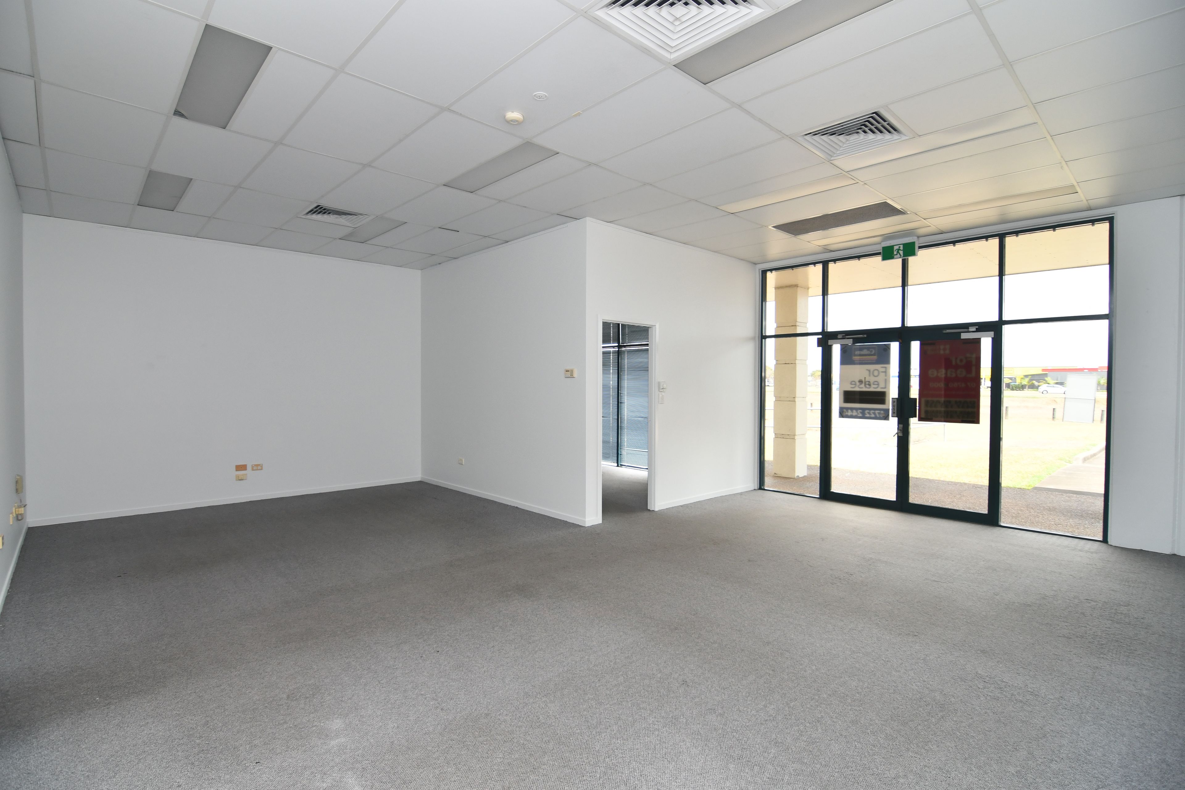 1A/264 Woolcock Street, Currajong, QLD 4812