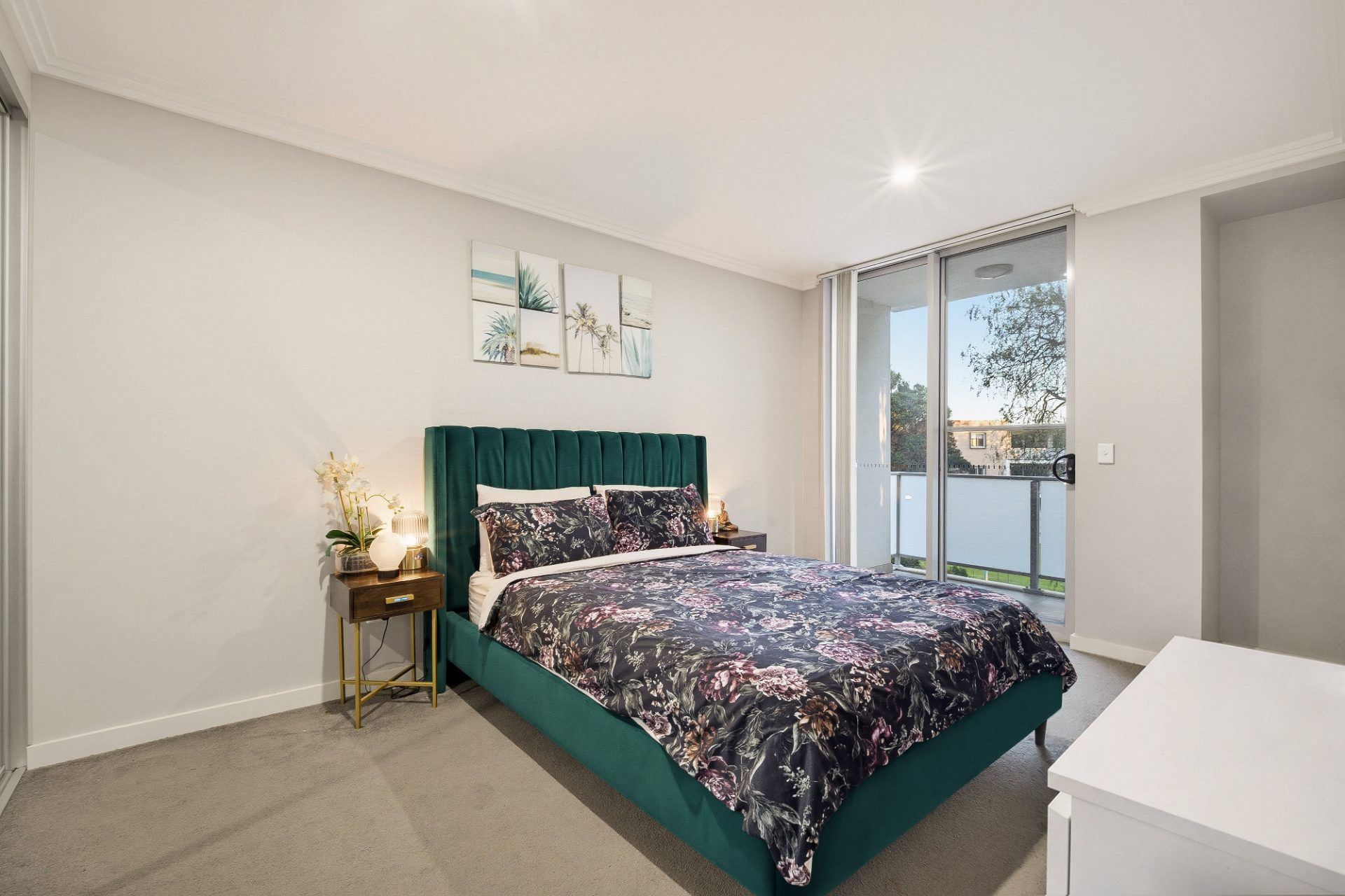 5/4-6 Burbang Crescent — photo 7 of 11