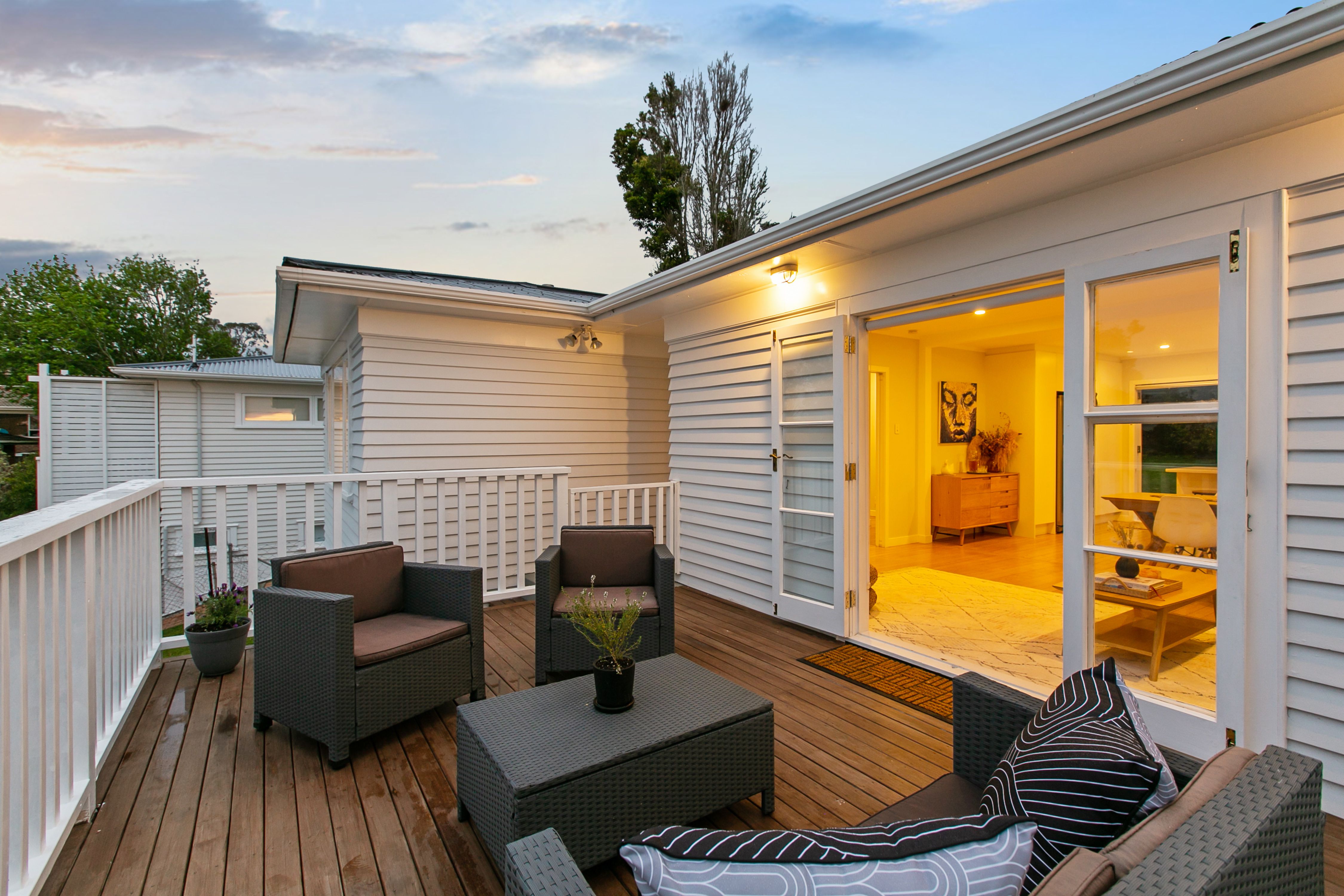 2/22 Aeroview Drive, Beach Haven, North Shore City