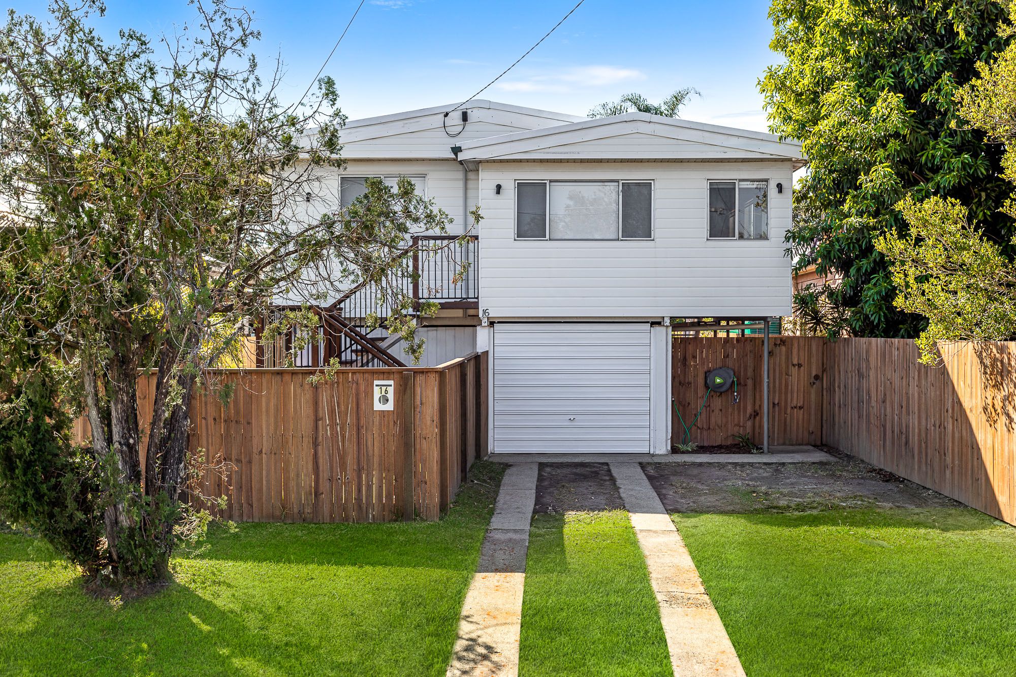 16 Frank Street, Scarborough QLD 4020