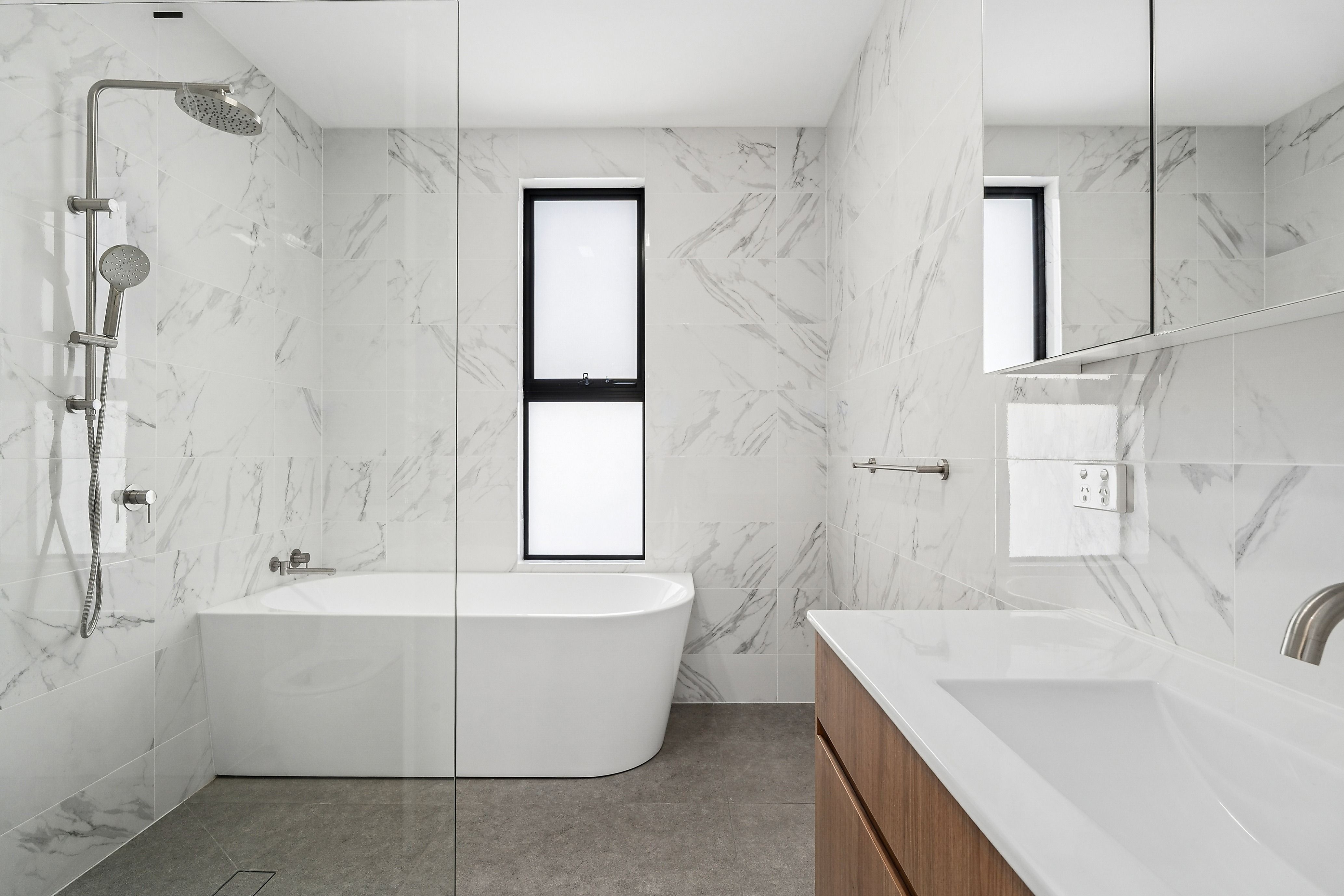 241 Hamilton Road — photo 8 of 13