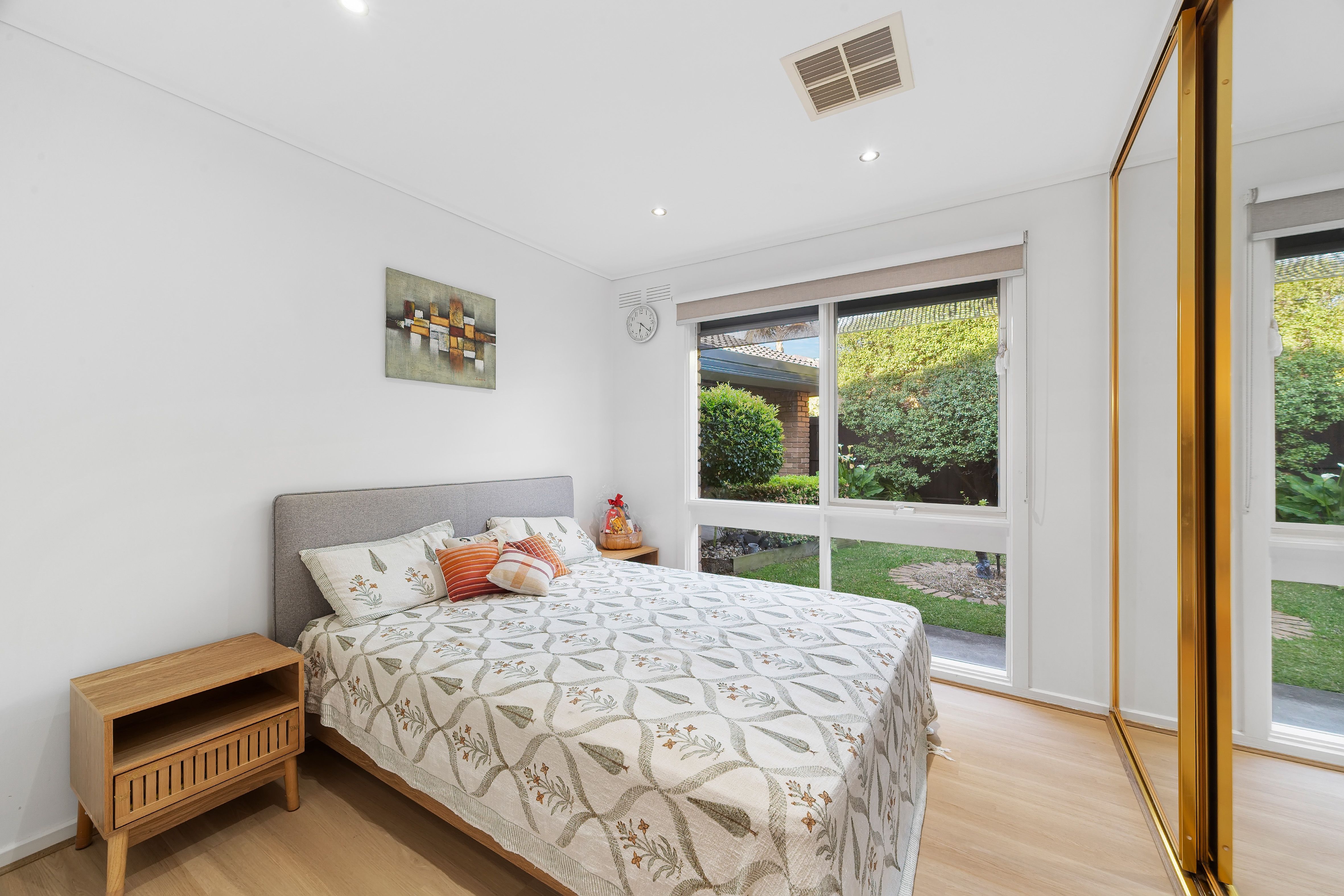 17 Terrigal Avenue — photo 8 of 11