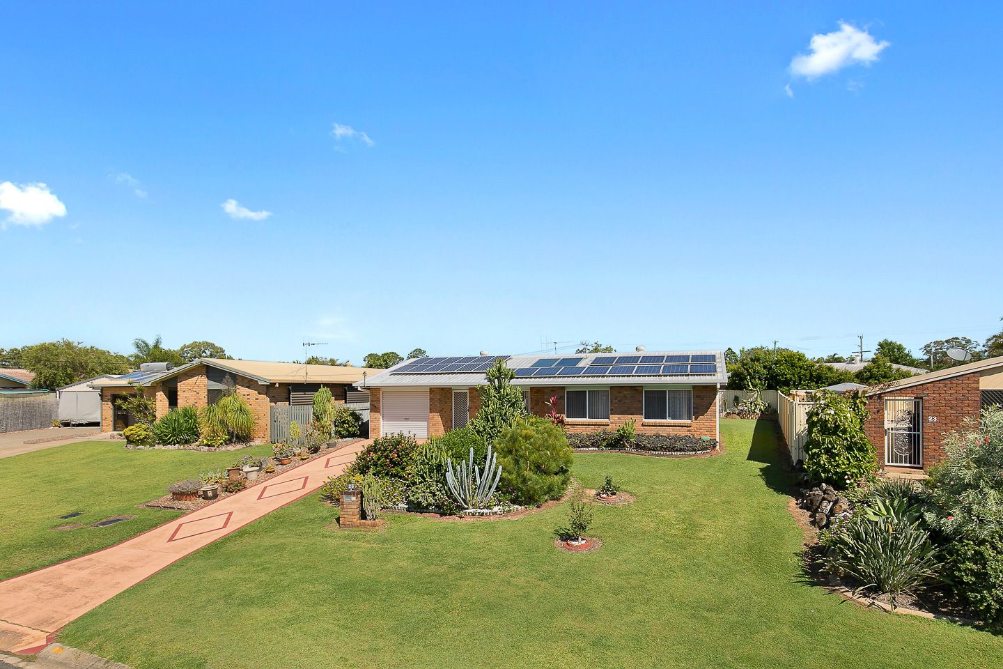 25 Jocelyn Parade, Granville, QLD 4650