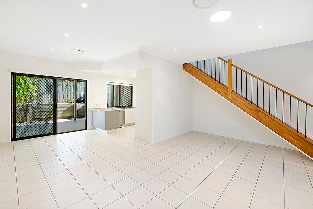 2/52 Adelaide Street, Carina, QLD 4152