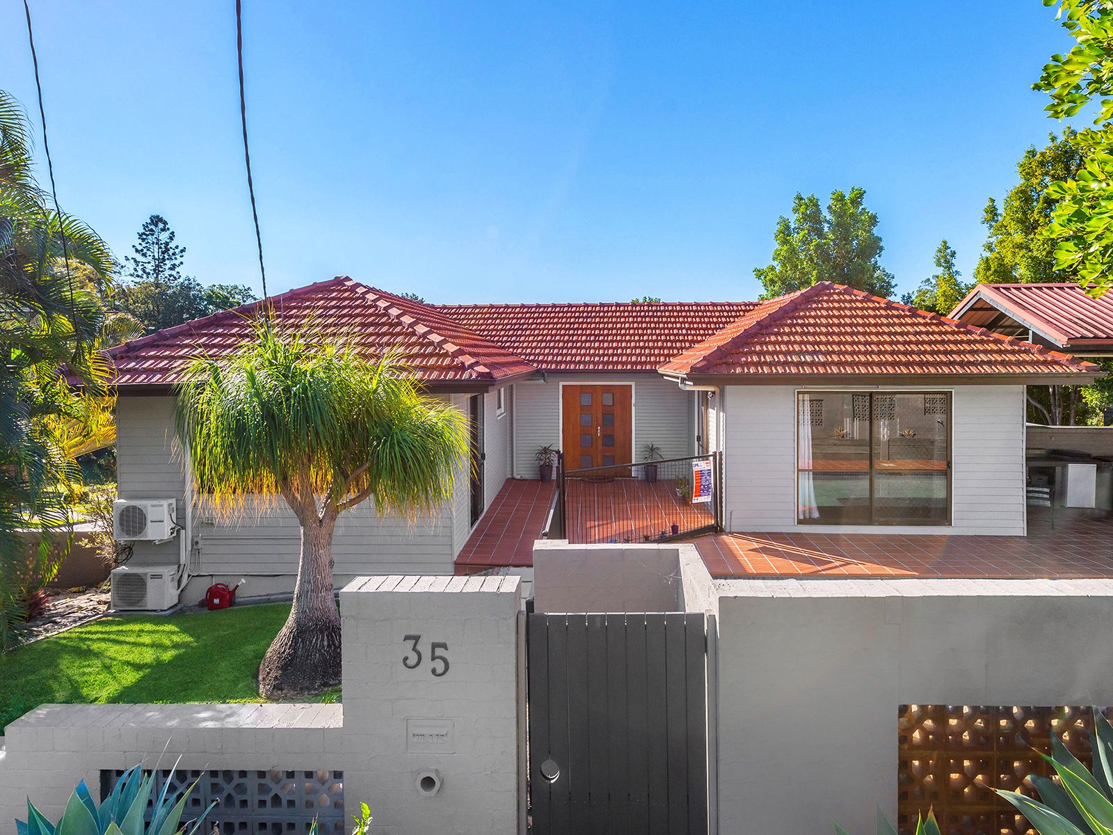 35 Gatwick Street, Stafford Heights QLD 4053