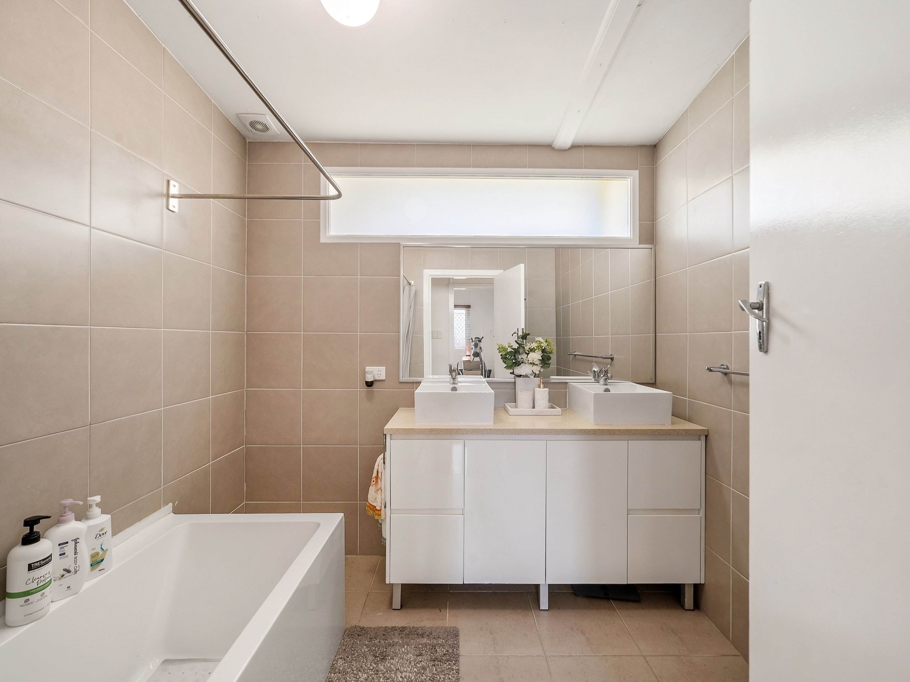 9 Weaber Street — photo 7 of 21