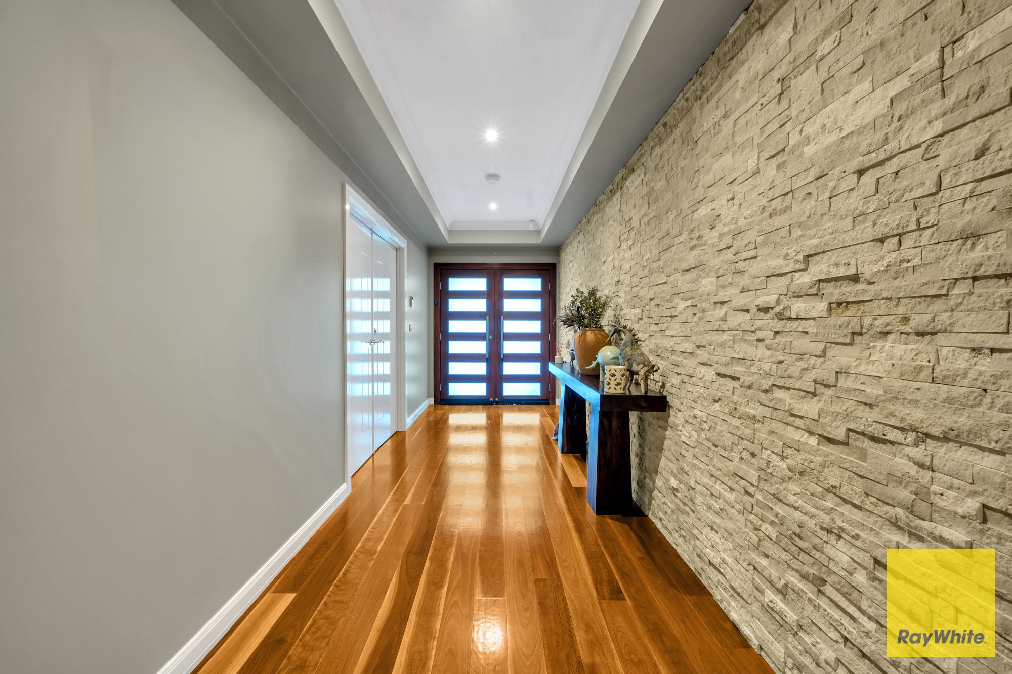 15 Empire Drive — photo 6 of 30