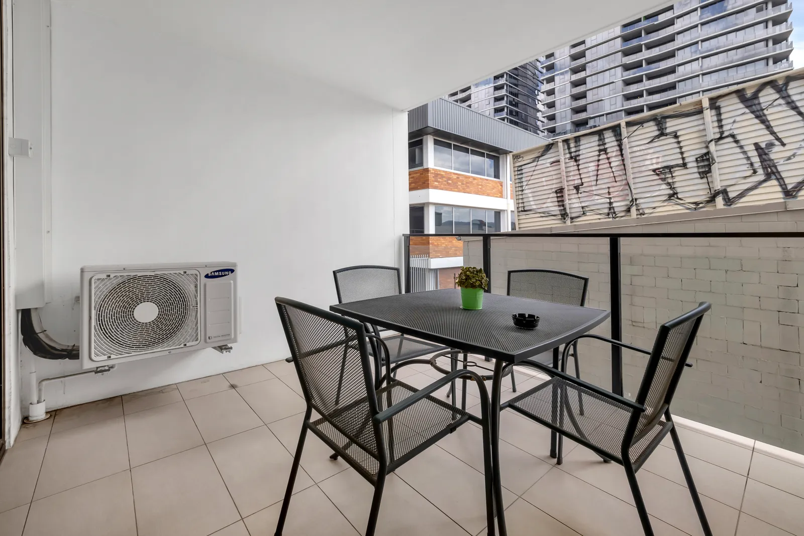 302/14 Merivale Street, South Brisbane