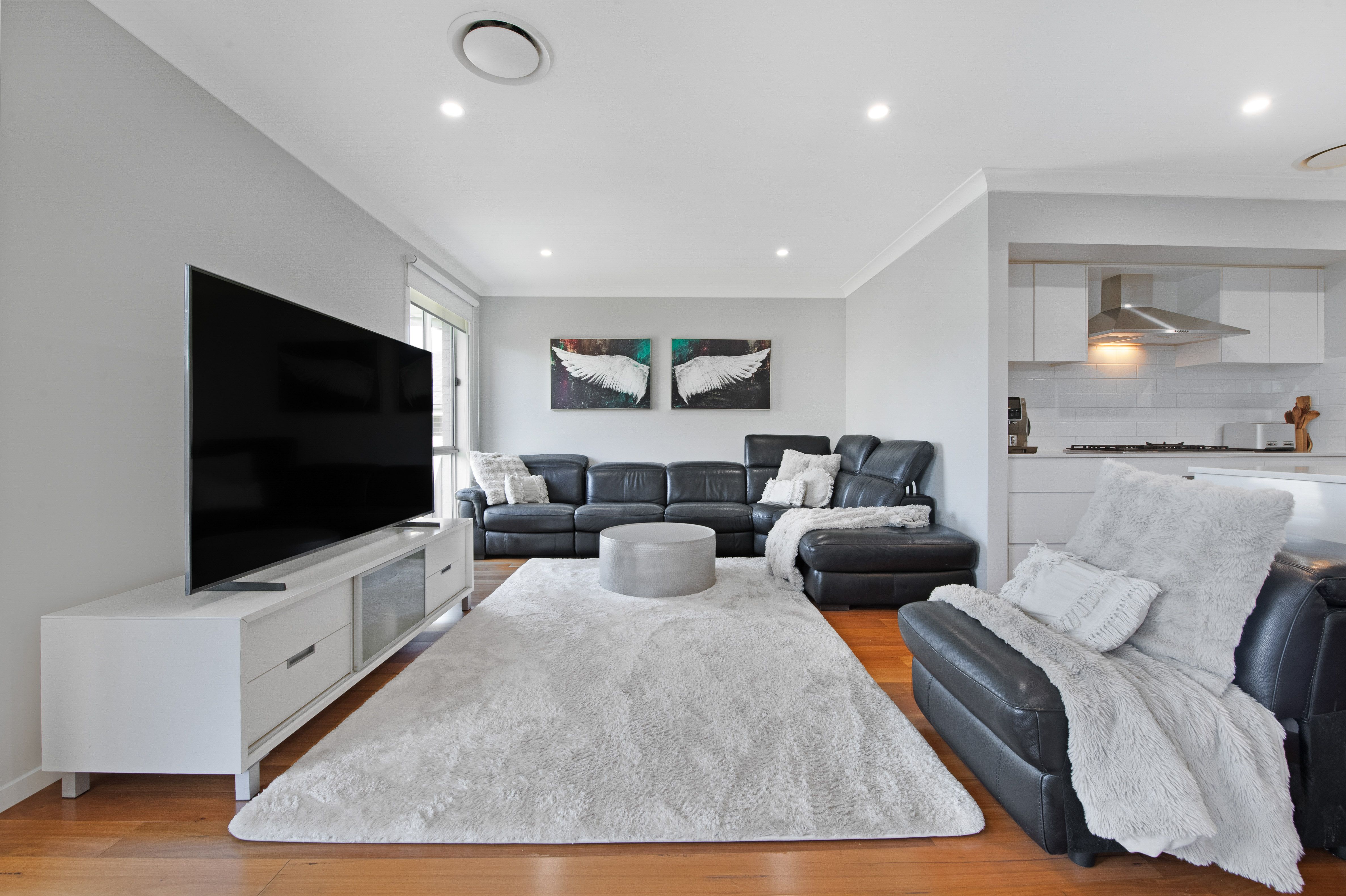 55 Kingfield Road — photo 3 of 13