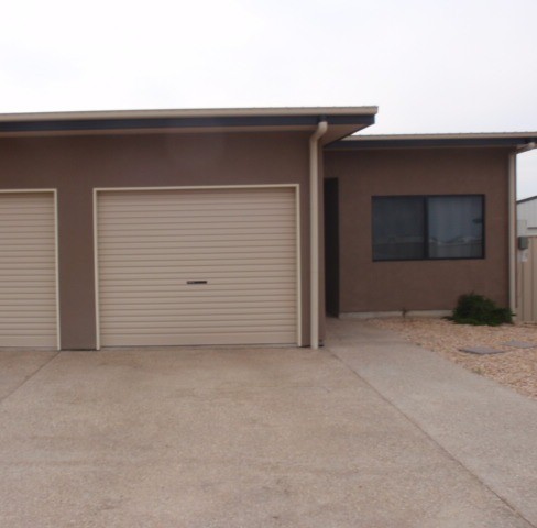 1/17 Charlton Street, Emerald, QLD 4720