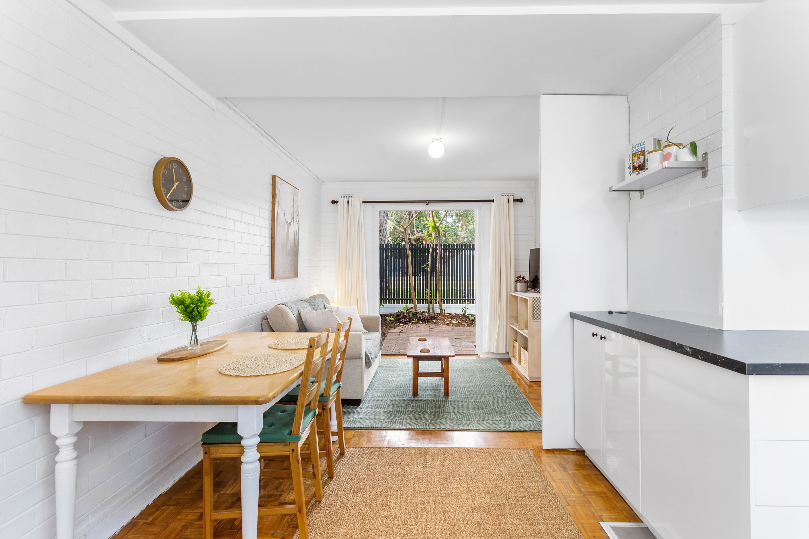 1/17 The Avenue, Crawley, WA 6009