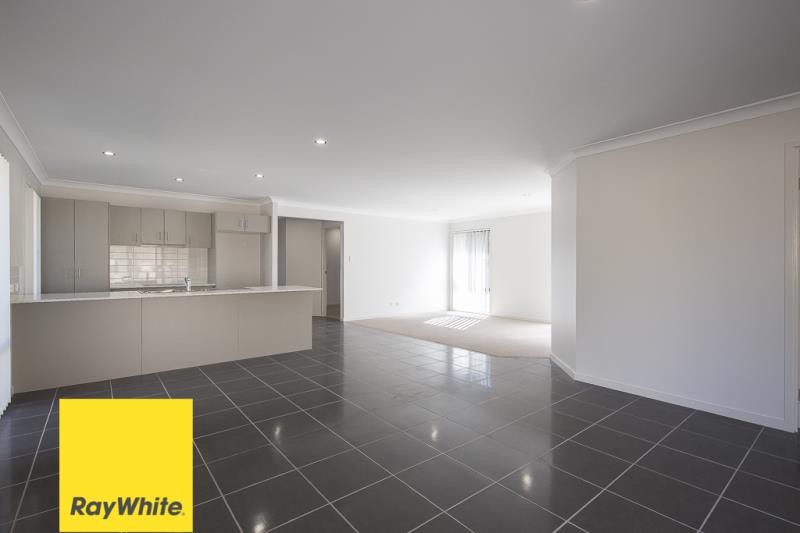6 Vista Crescent, Pimpama, QLD 4209