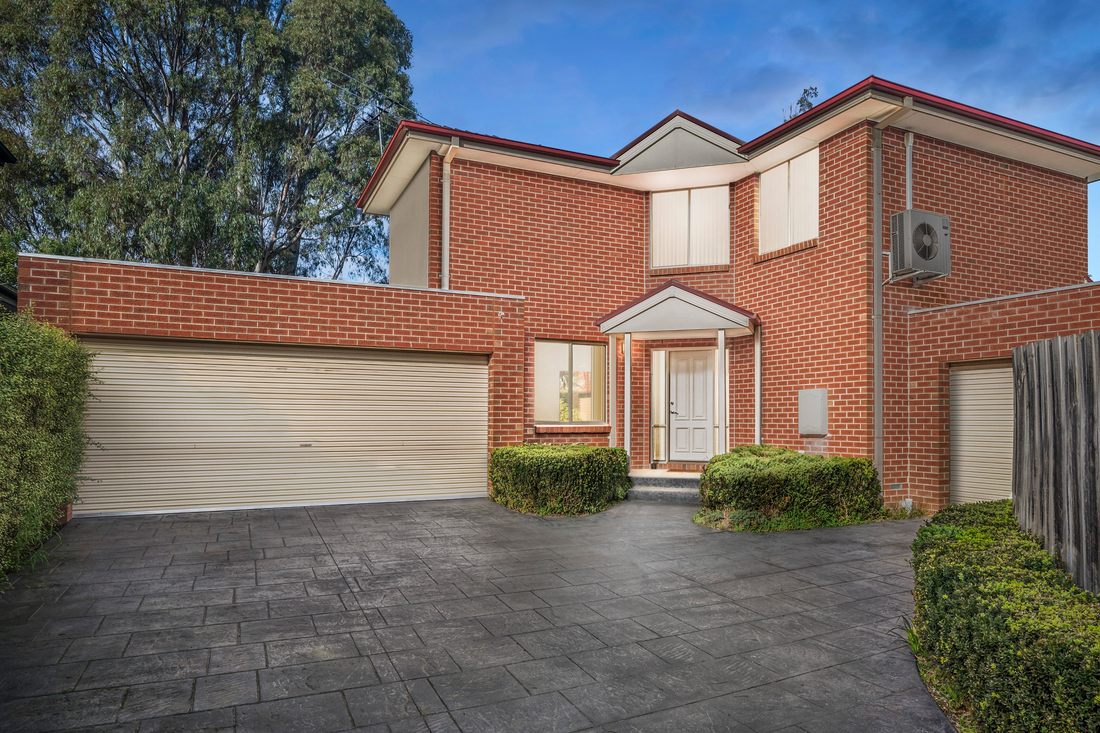 16 Prince Charles Street, Clayton VIC 3168