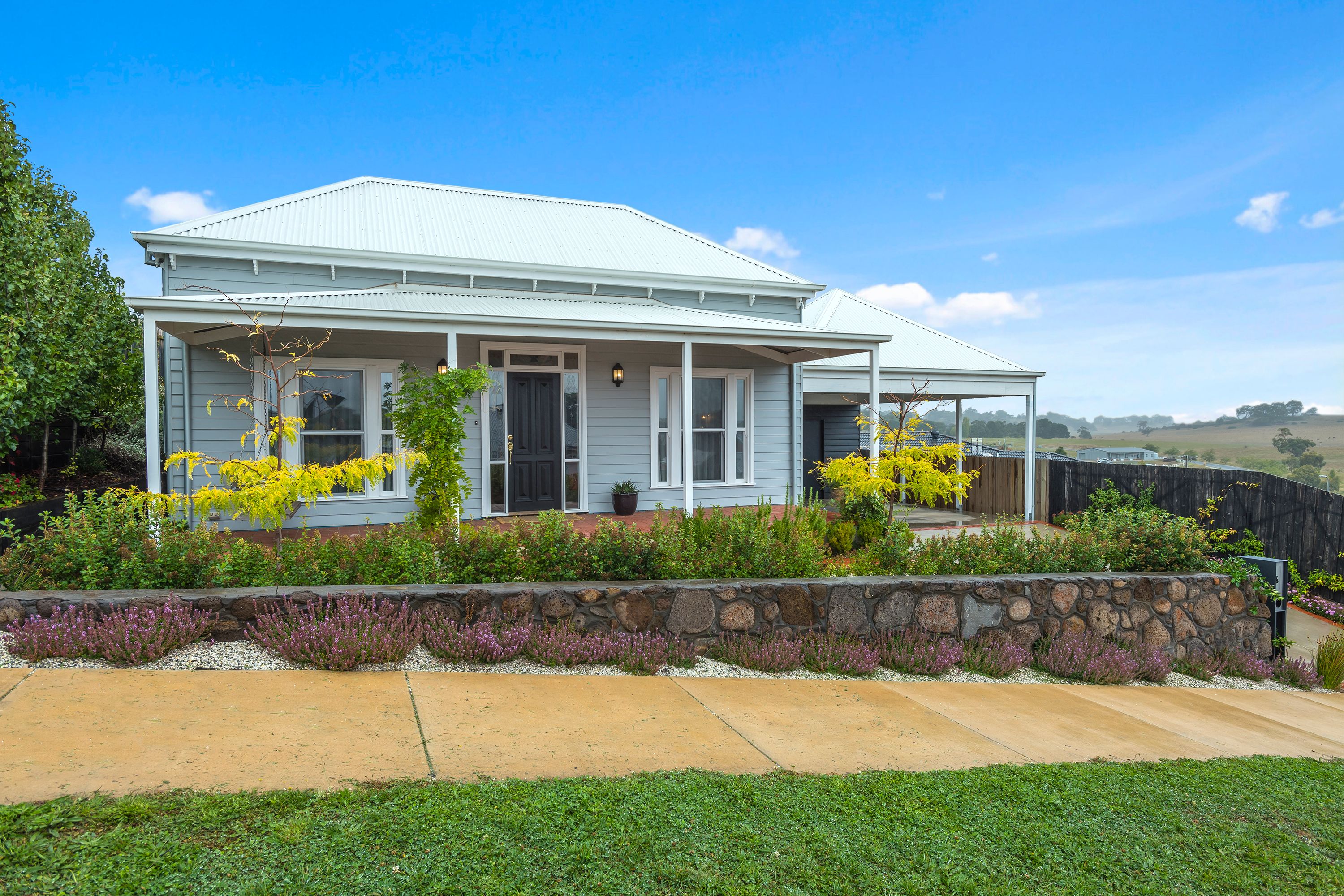 4 Hale Crescent, Kyneton VIC 3444