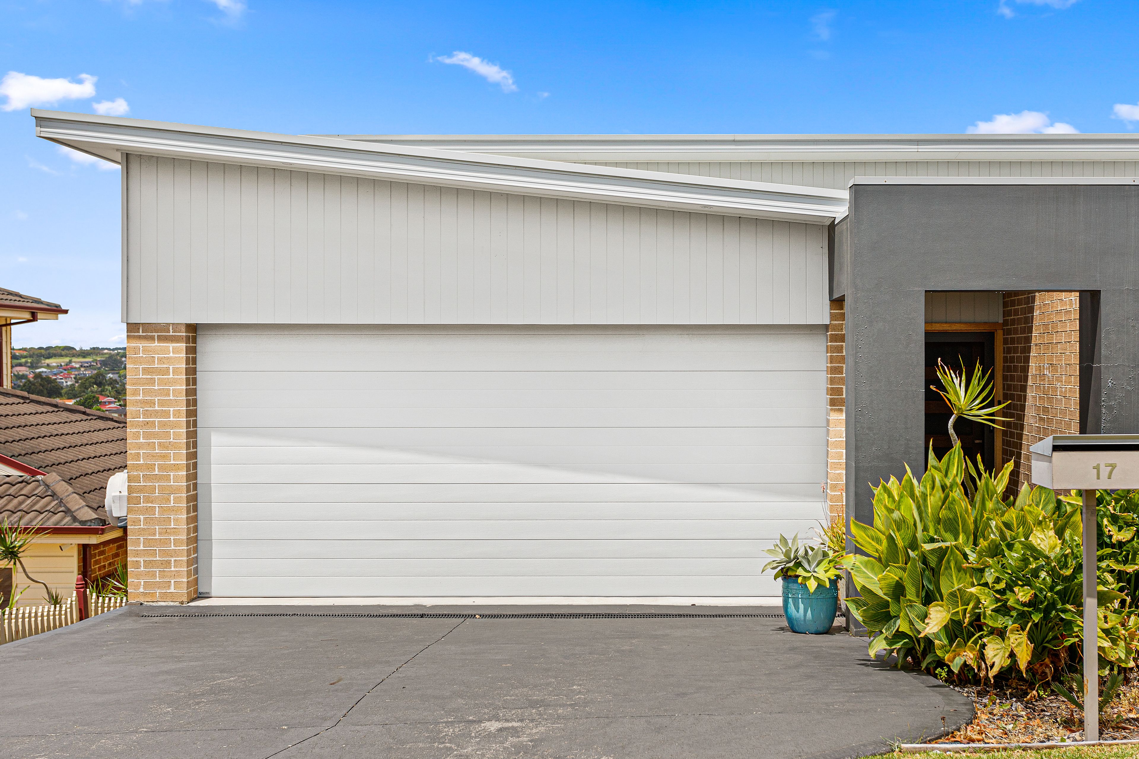 17 Meroo Close, Flinders, NSW 2529