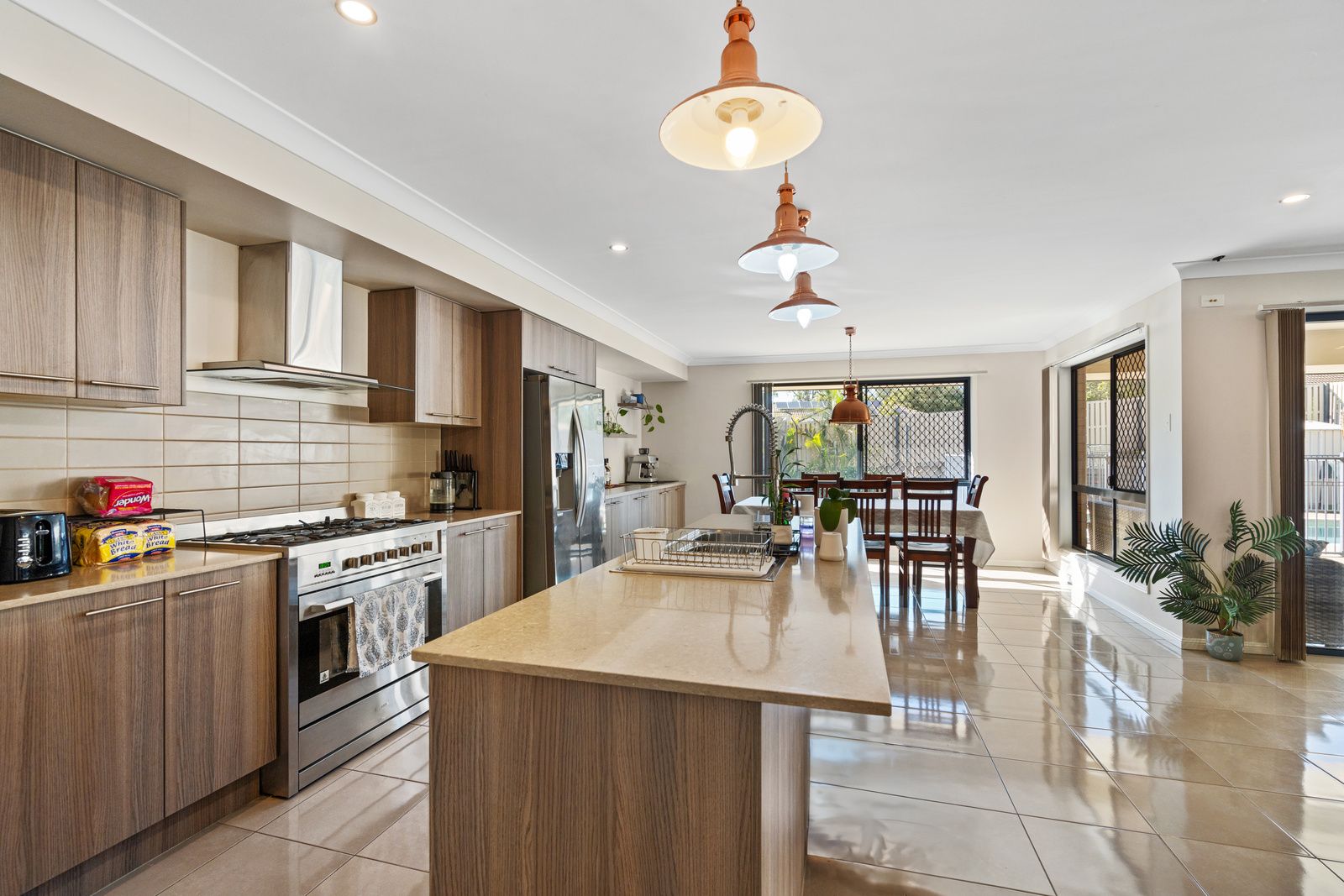 1 Parkwood Street, Fernvale, QLD 4306