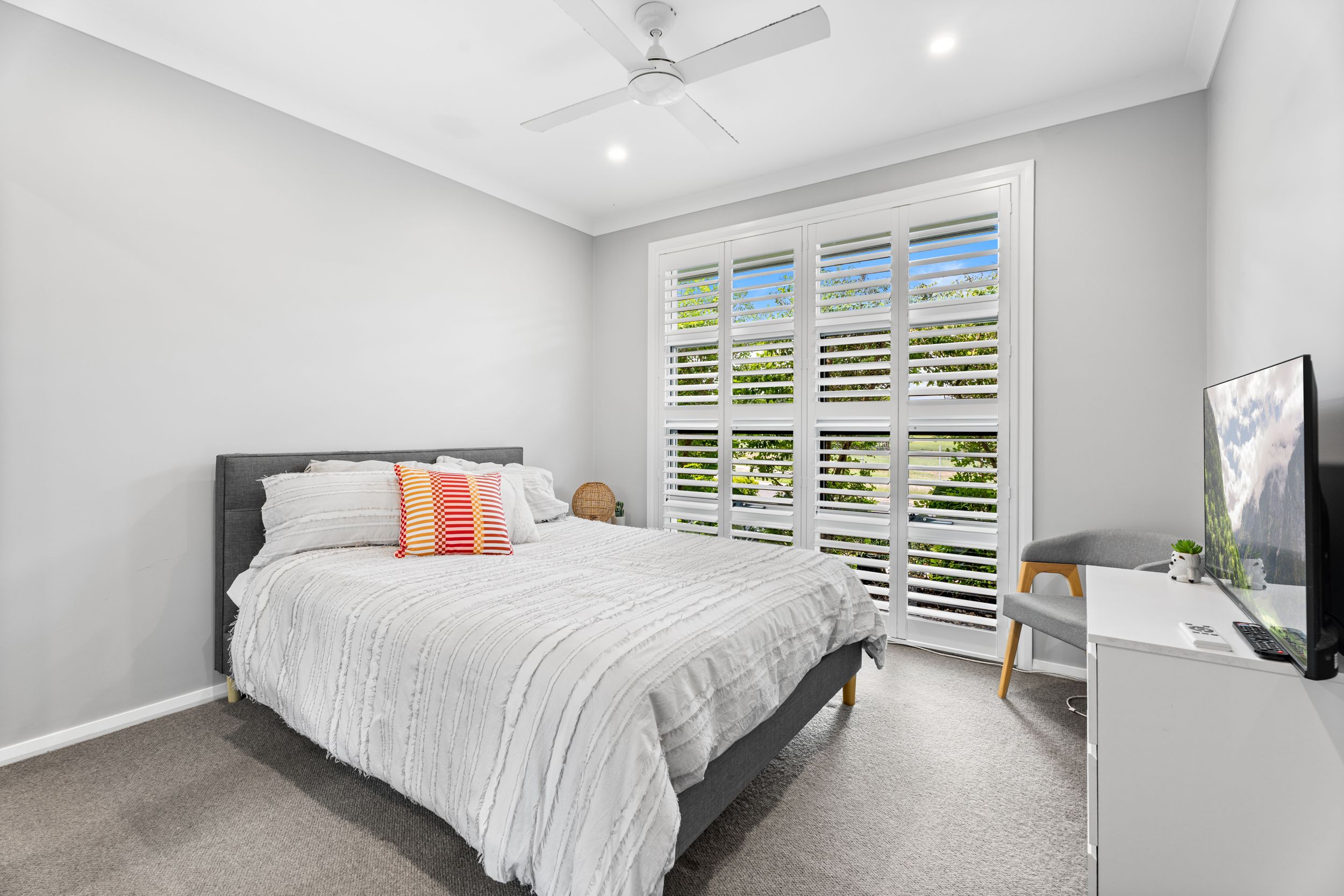 51 James Riley Drive, Glenmore Park, NSW