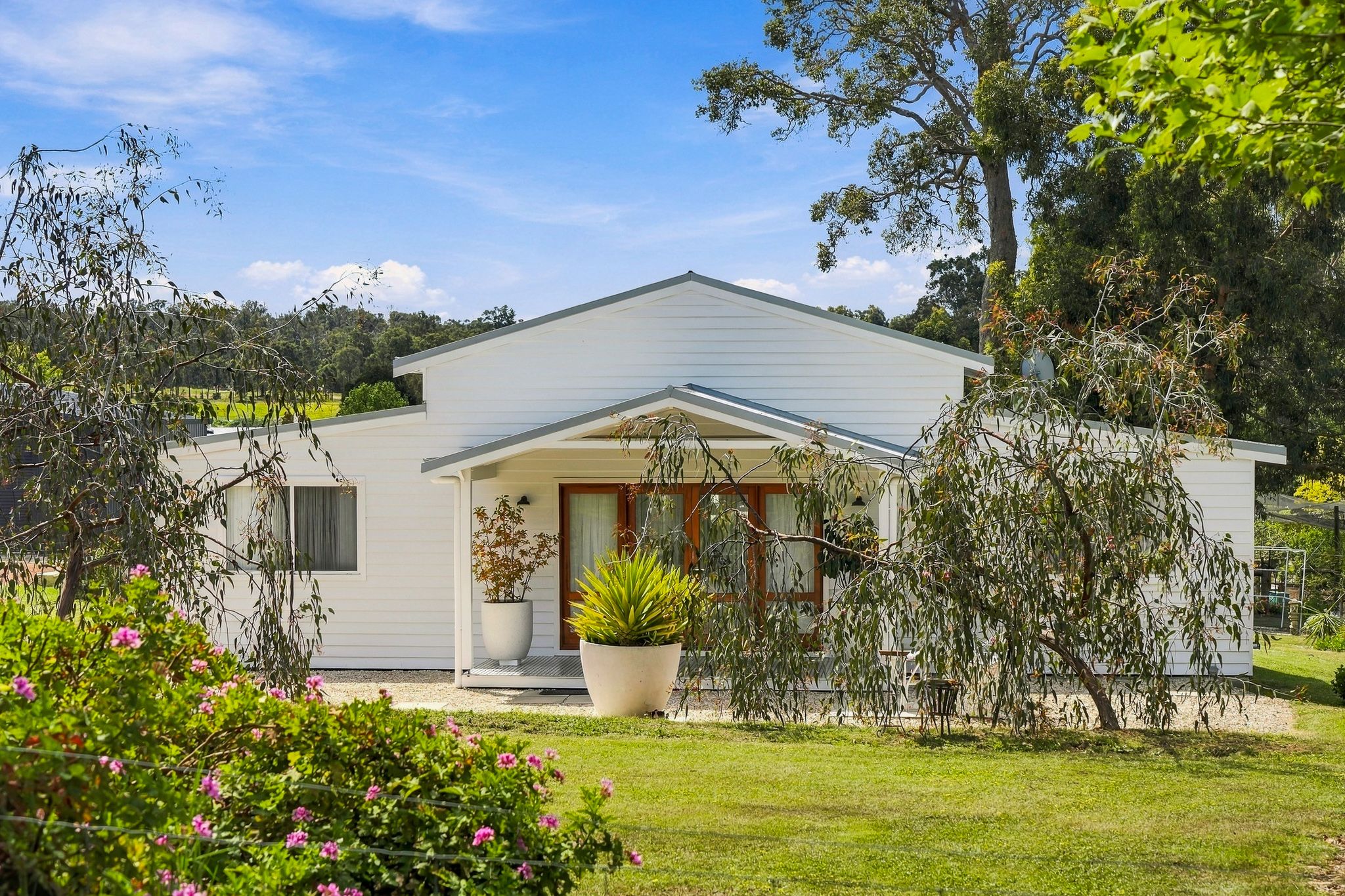 7 Stonehaven Grove — photo from Ray White Stocker Preston | Bridgetown