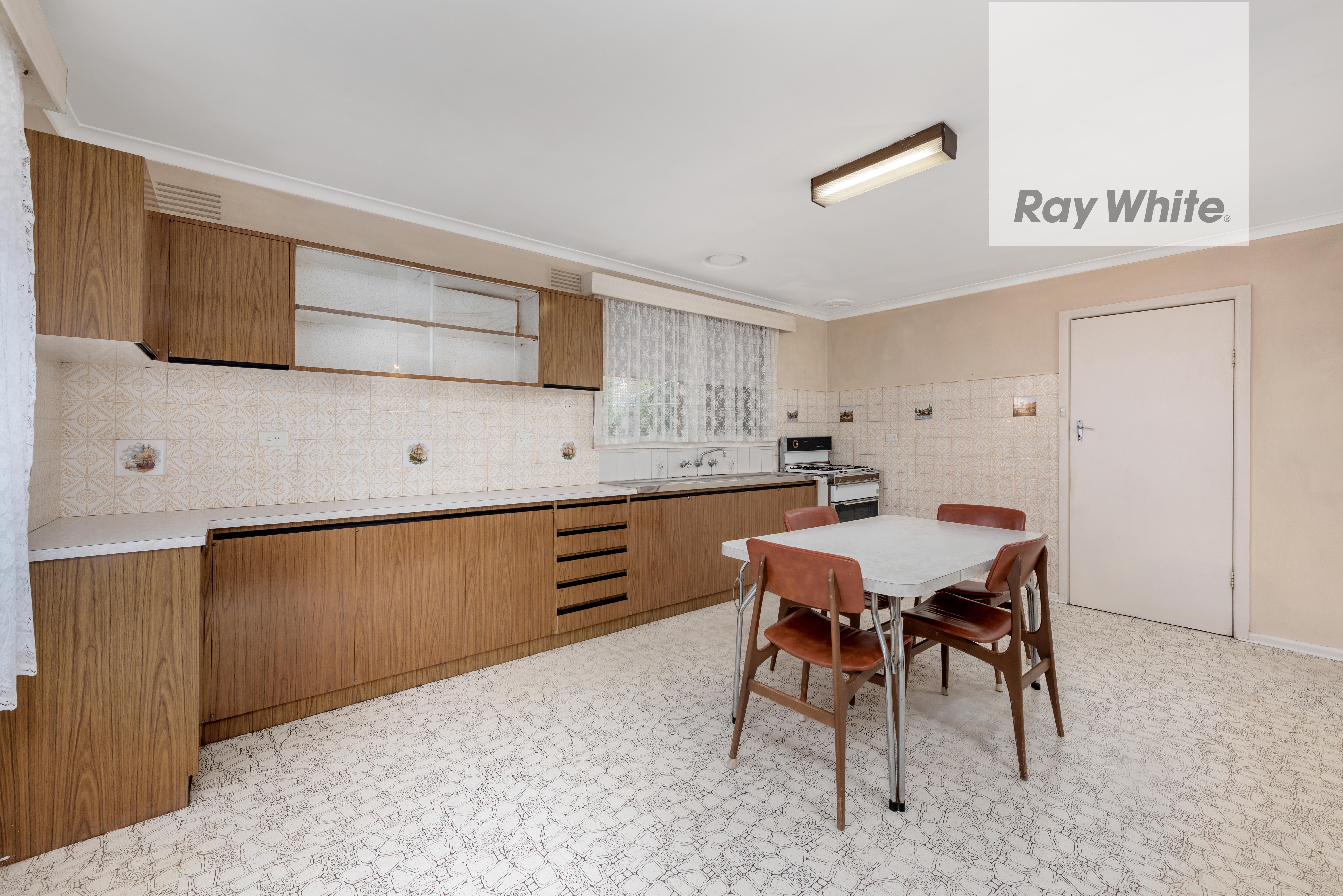 42 Sharpes Road, Watsonia North, VIC 3087