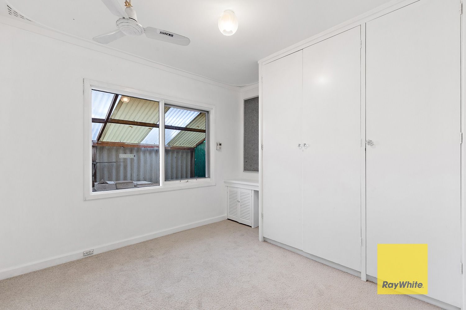15 Mereworth Road — photo 8 of 16
