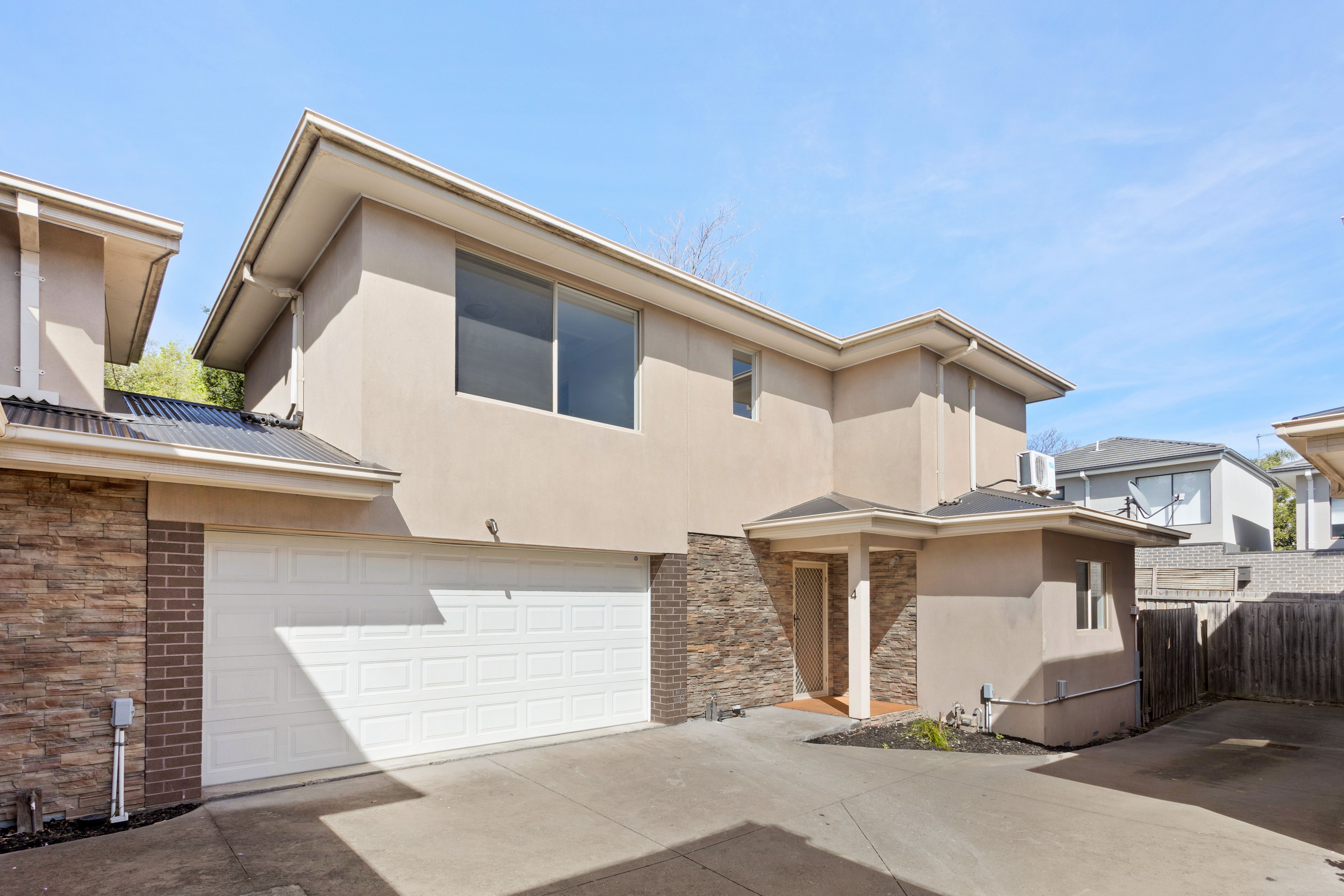 4/10 Lorraine Street — photo from Ray White Frankston