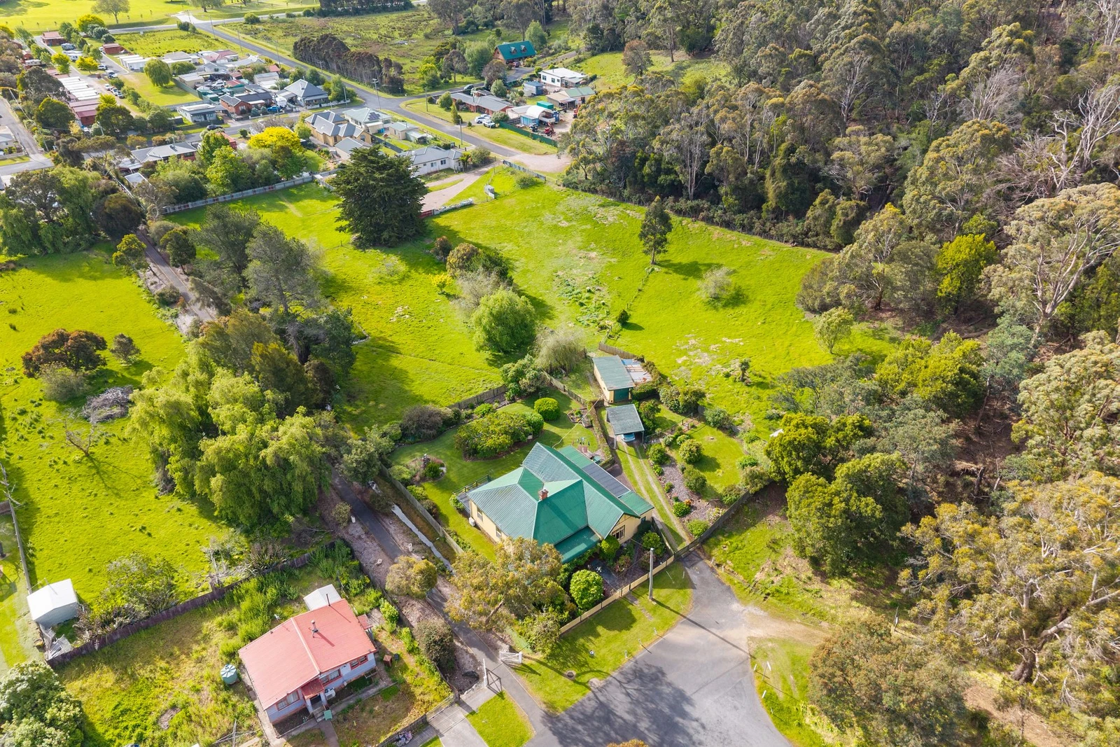 12 Victor Street, Latrobe, TAS 7307
