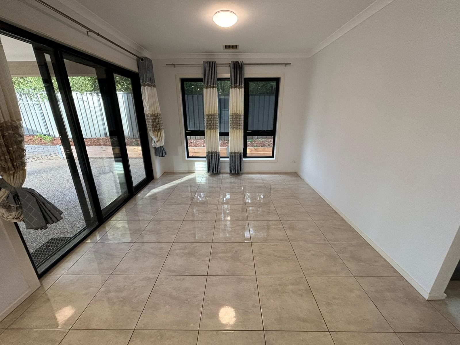 4 HEALESVILLE Road, Truganina, VIC 3029