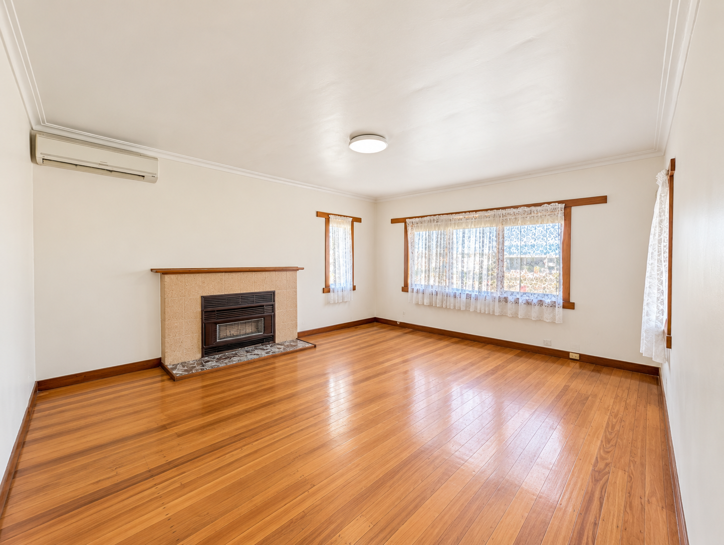 155 Tarleton Street — photo 3 of 9