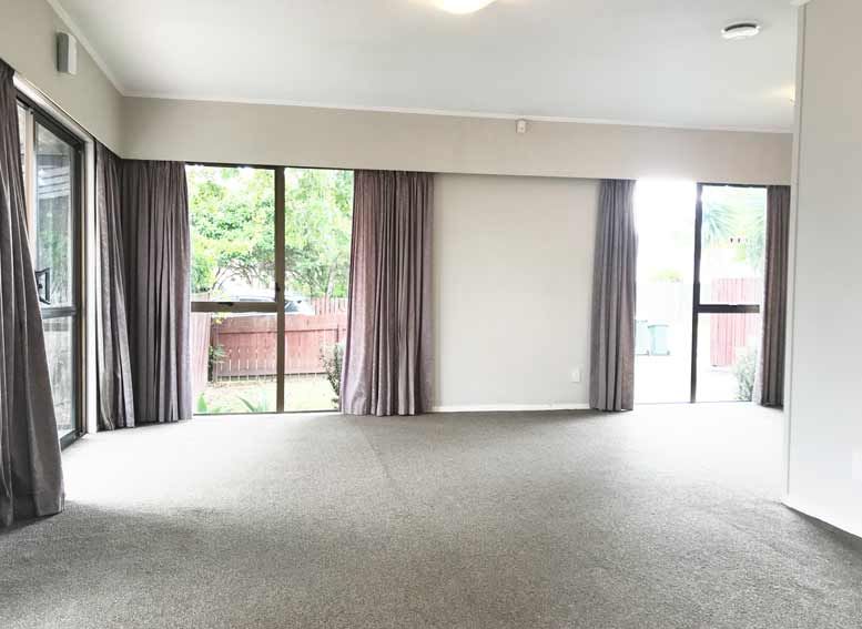 11 Darren Crescent, Half Moon Bay, Manukau City
