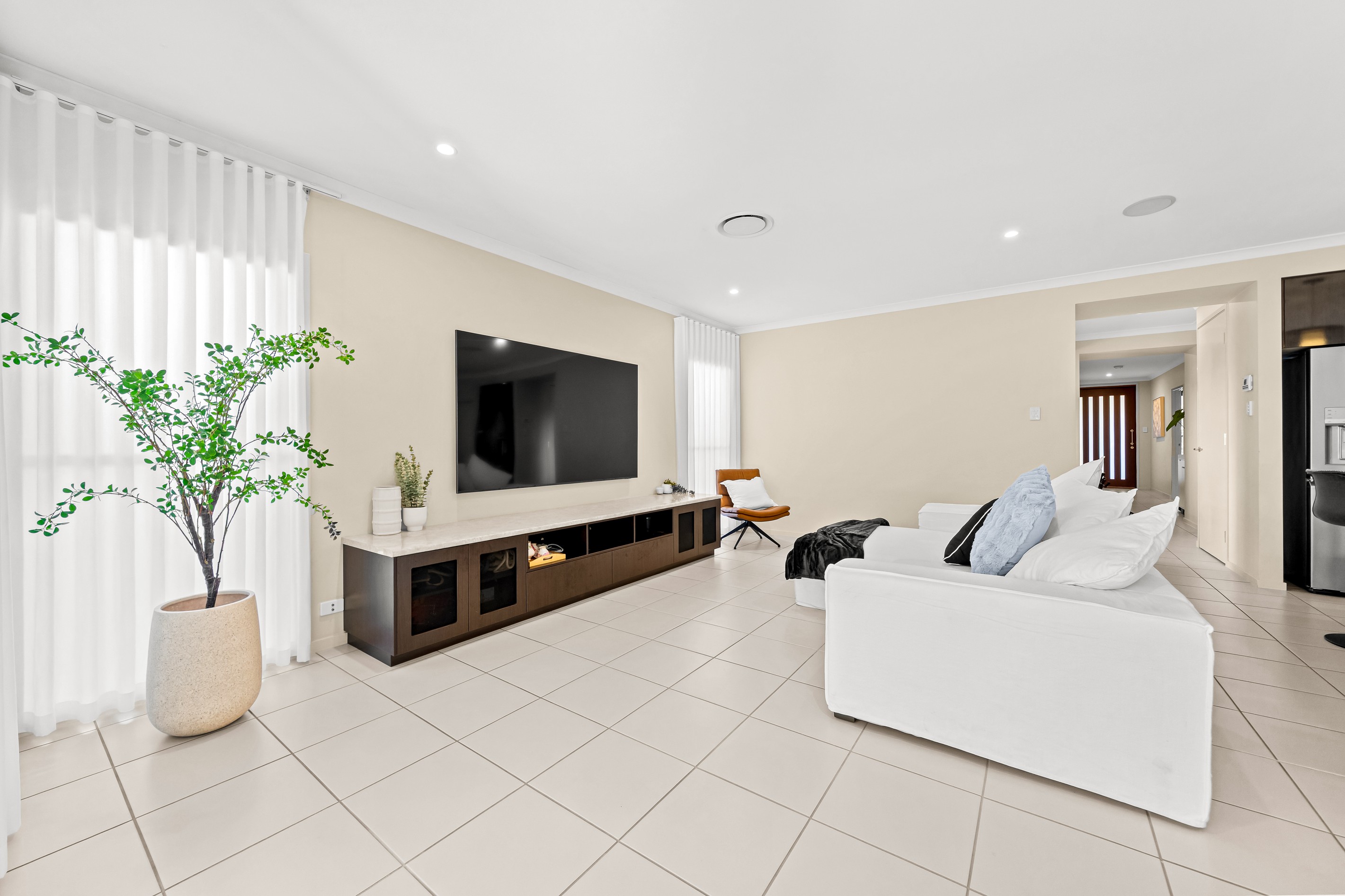 7 Madanie Crescent, Underwood, QLD 4119