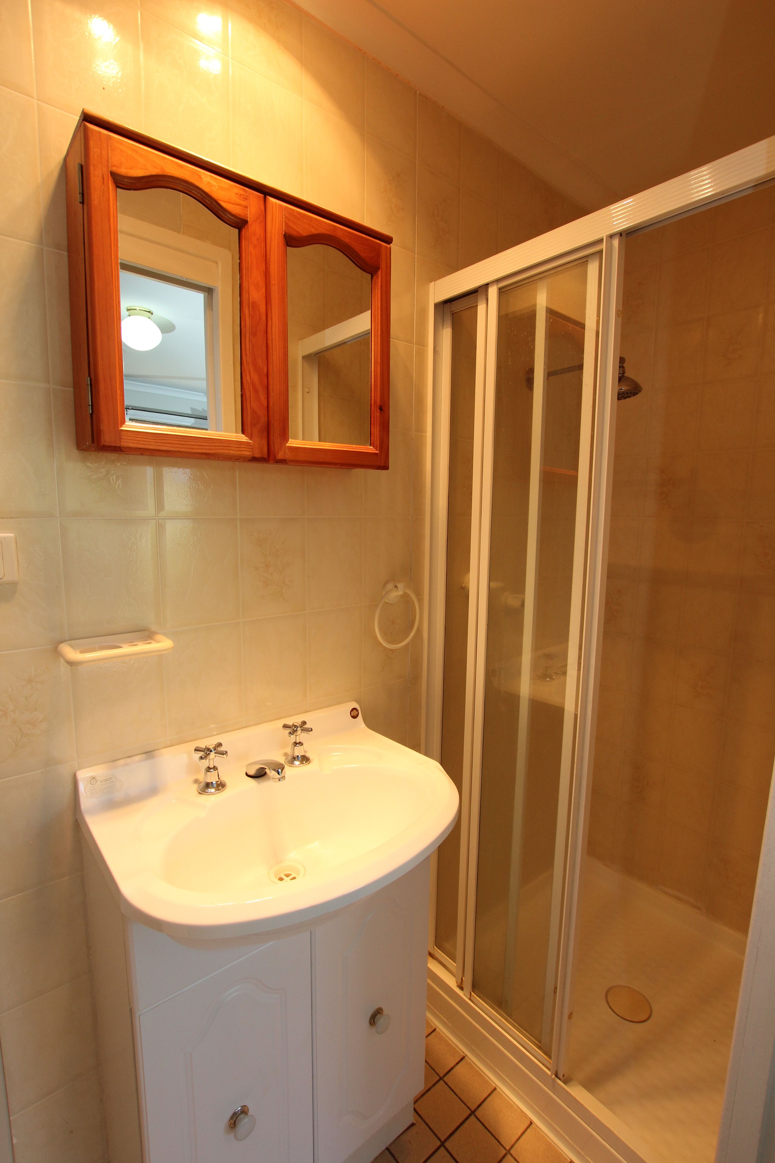 20 Diamantina Crescent — photo 12 of 24