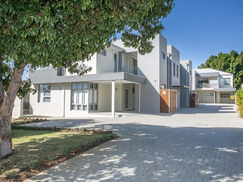 4/12 Smiths Avenue, Redcliffe, WA 6104