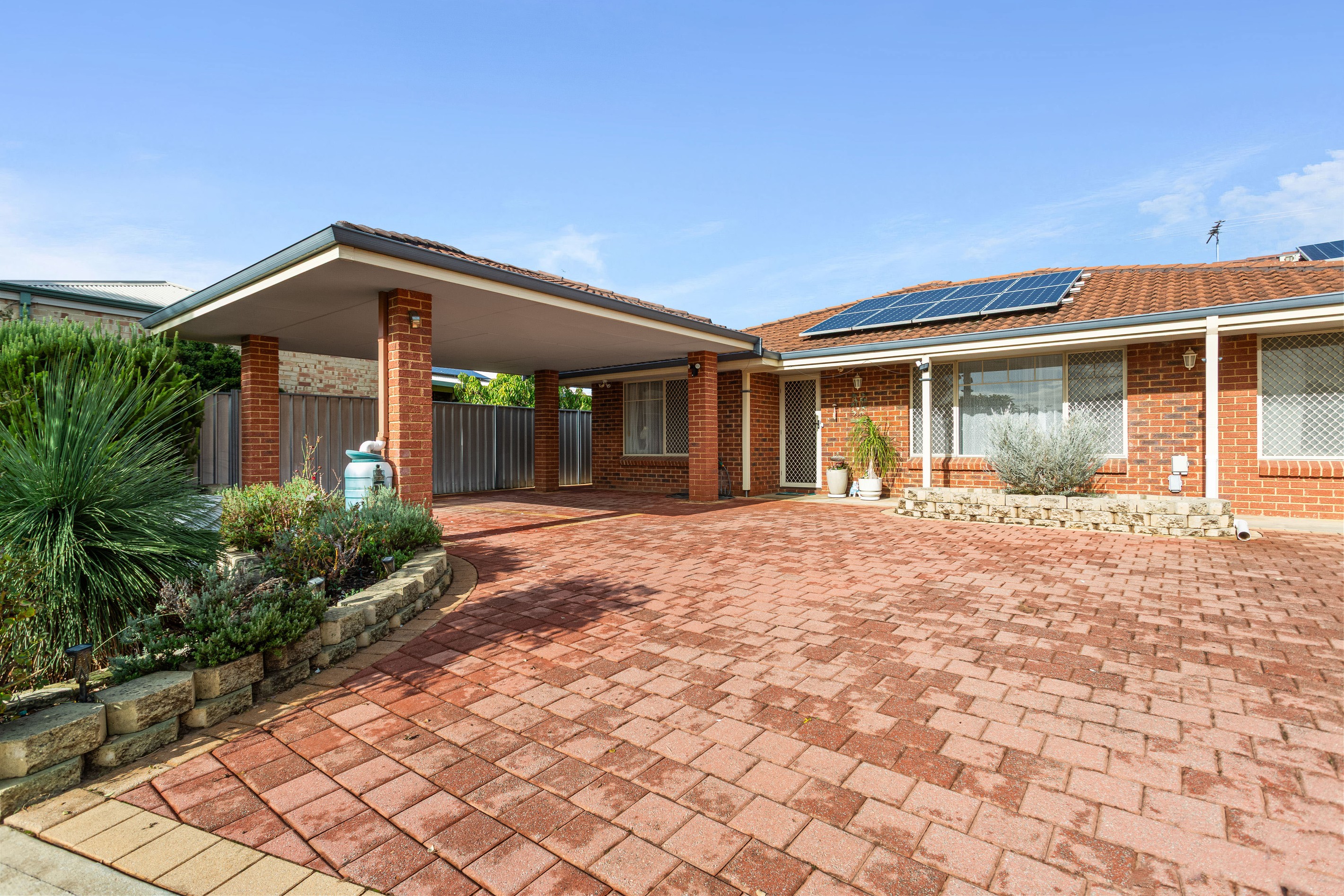 21 Kurrat Elbow, South Guildford, WA 6055
